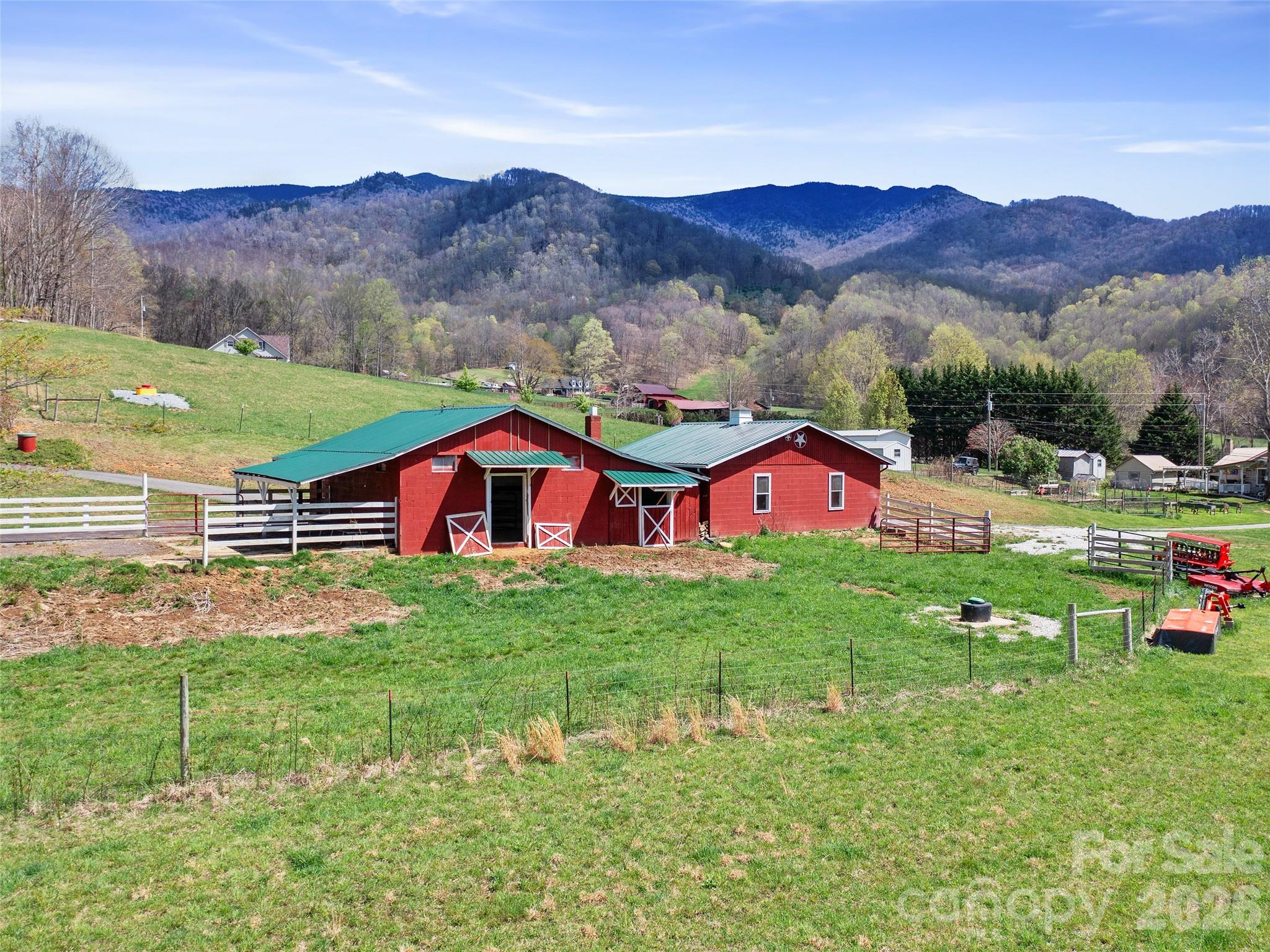 173 Odoms Chapel Road — Bakersville