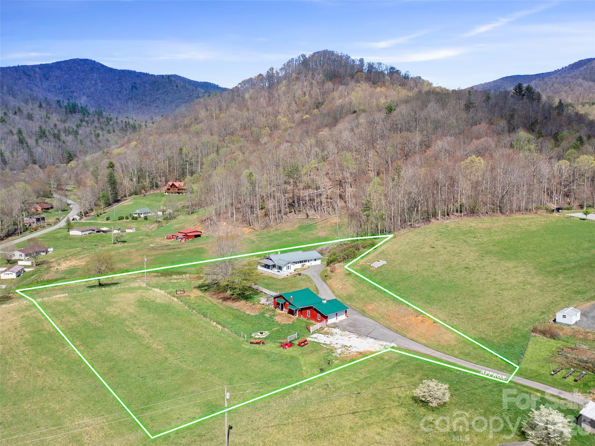 173 Odoms Chapel Road — Bakersville