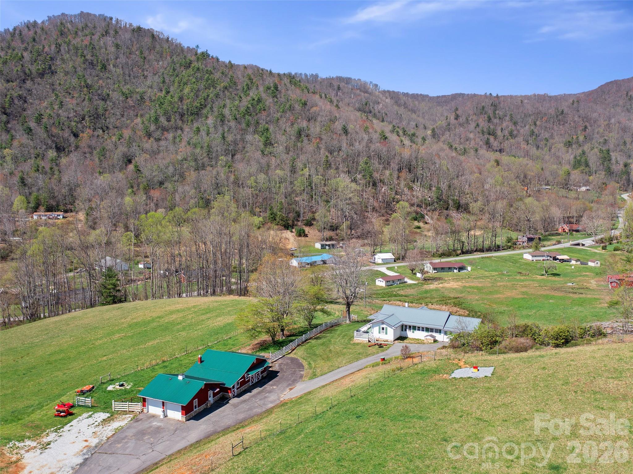173 Odoms Chapel Road — Bakersville