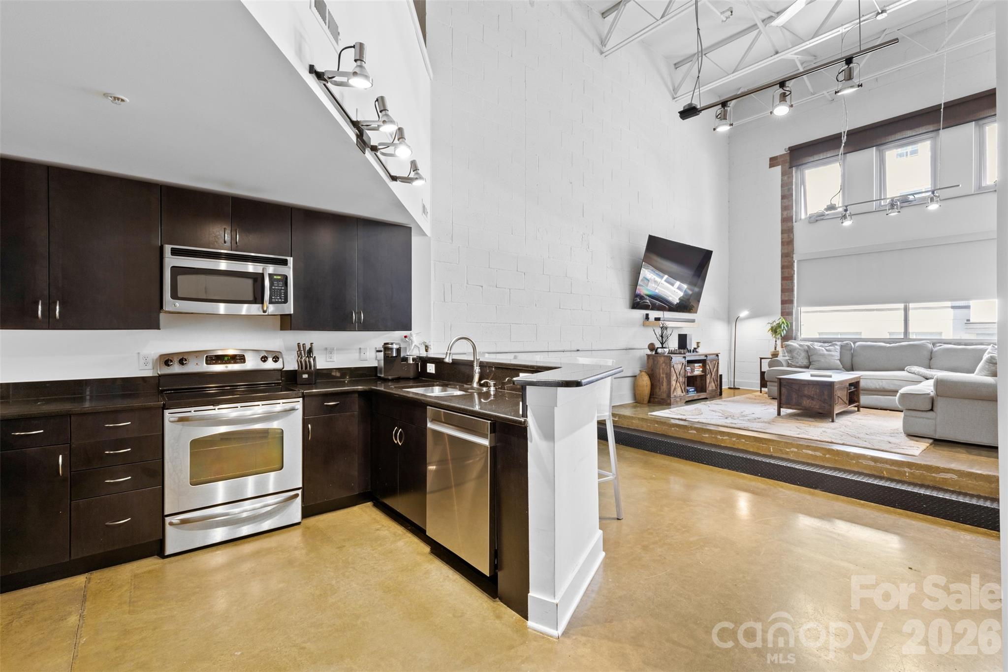 925 Westmere Avenue — Charlotte
