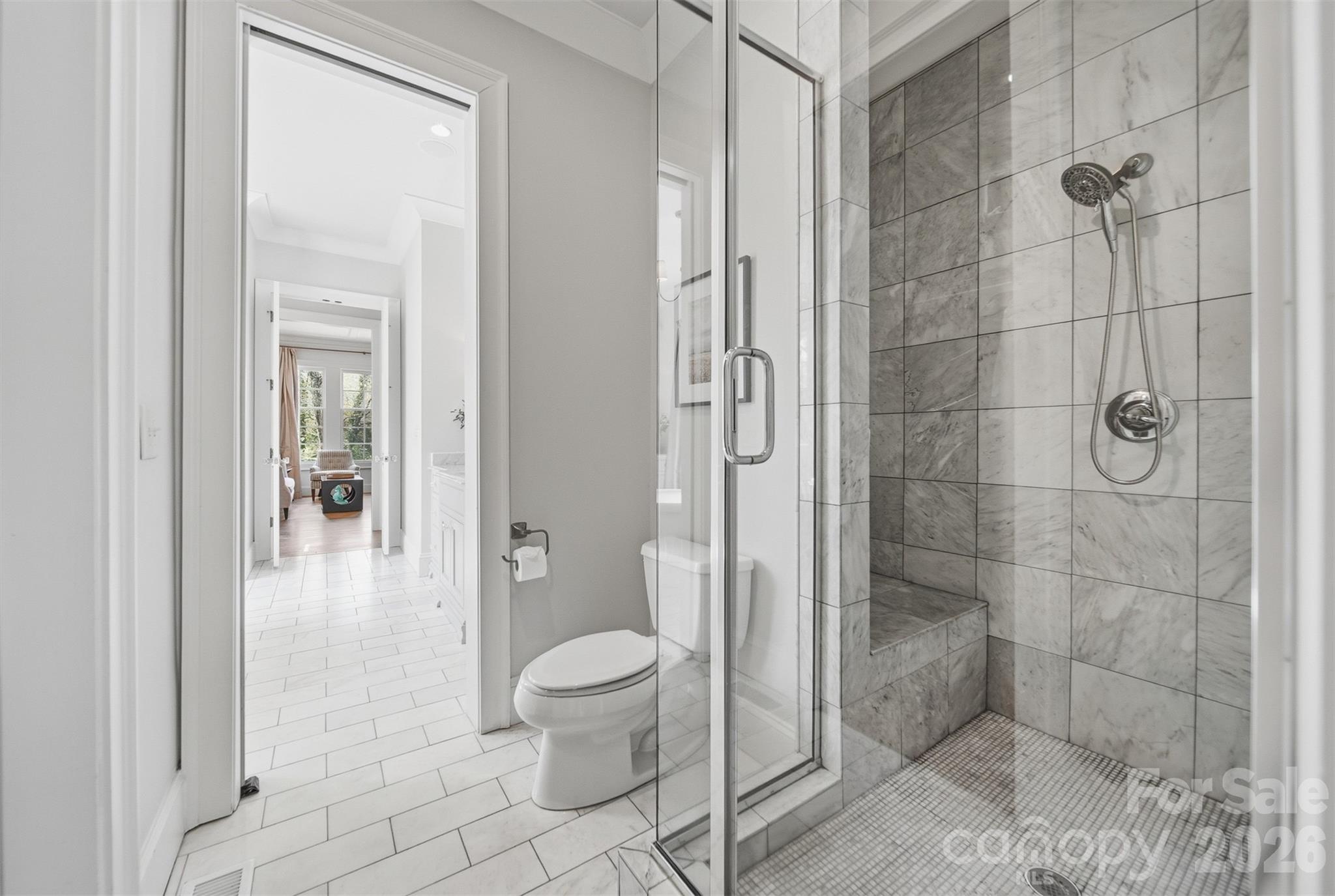 834 9th Avenue NW — Hickory