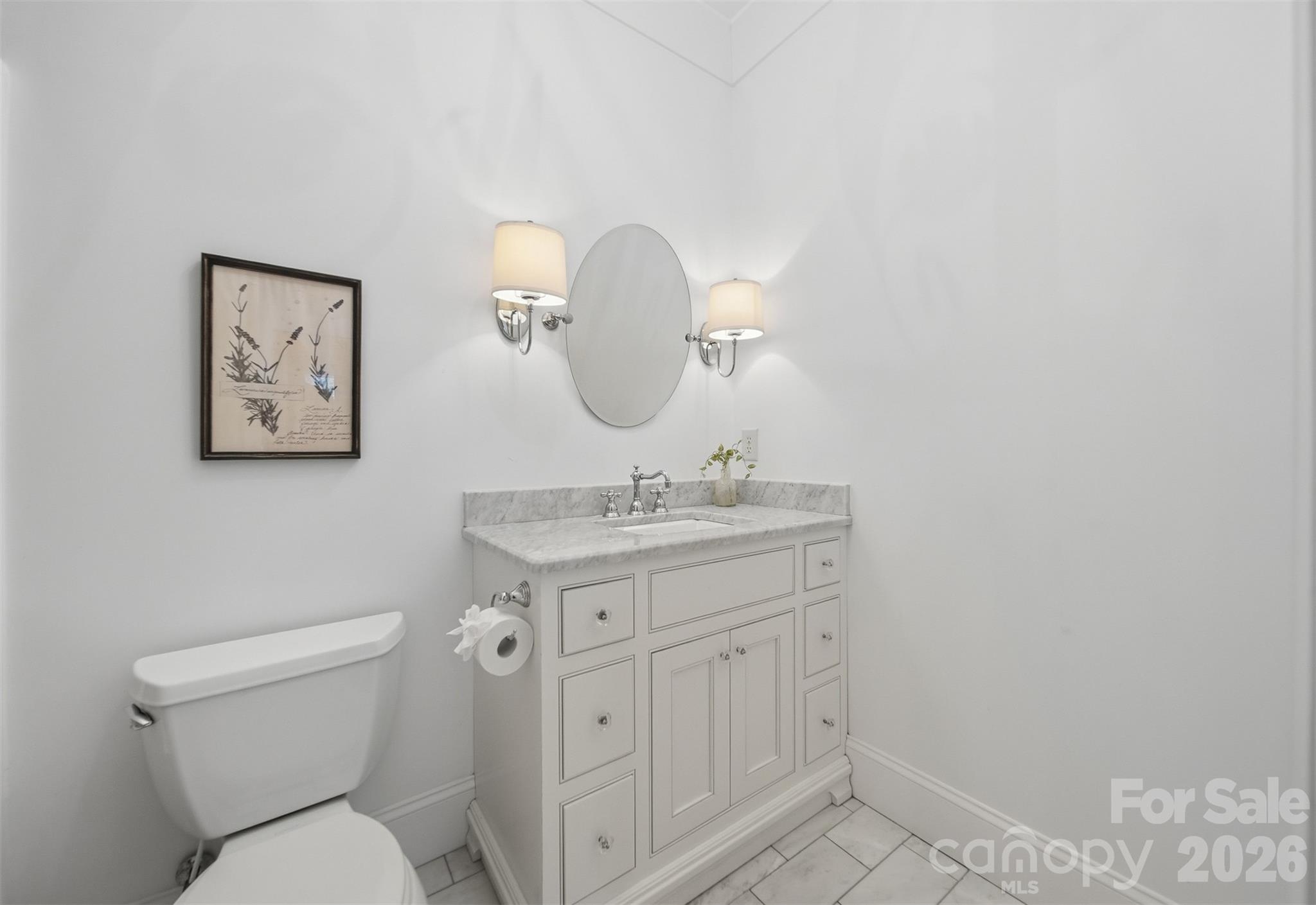 834 9th Avenue NW — Hickory