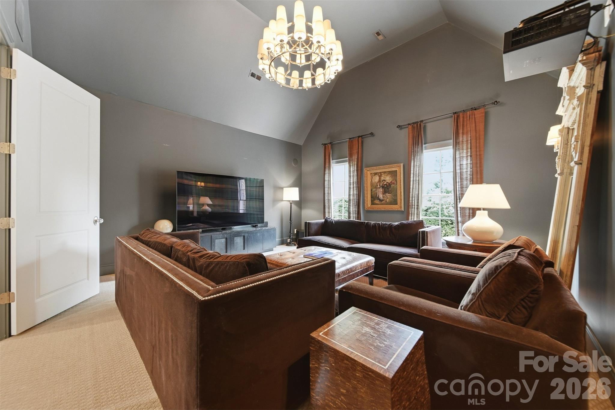 834 9th Avenue NW — Hickory