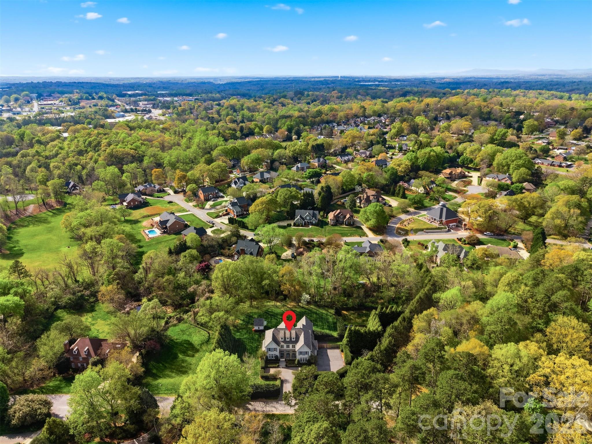 834 9th Avenue NW — Hickory