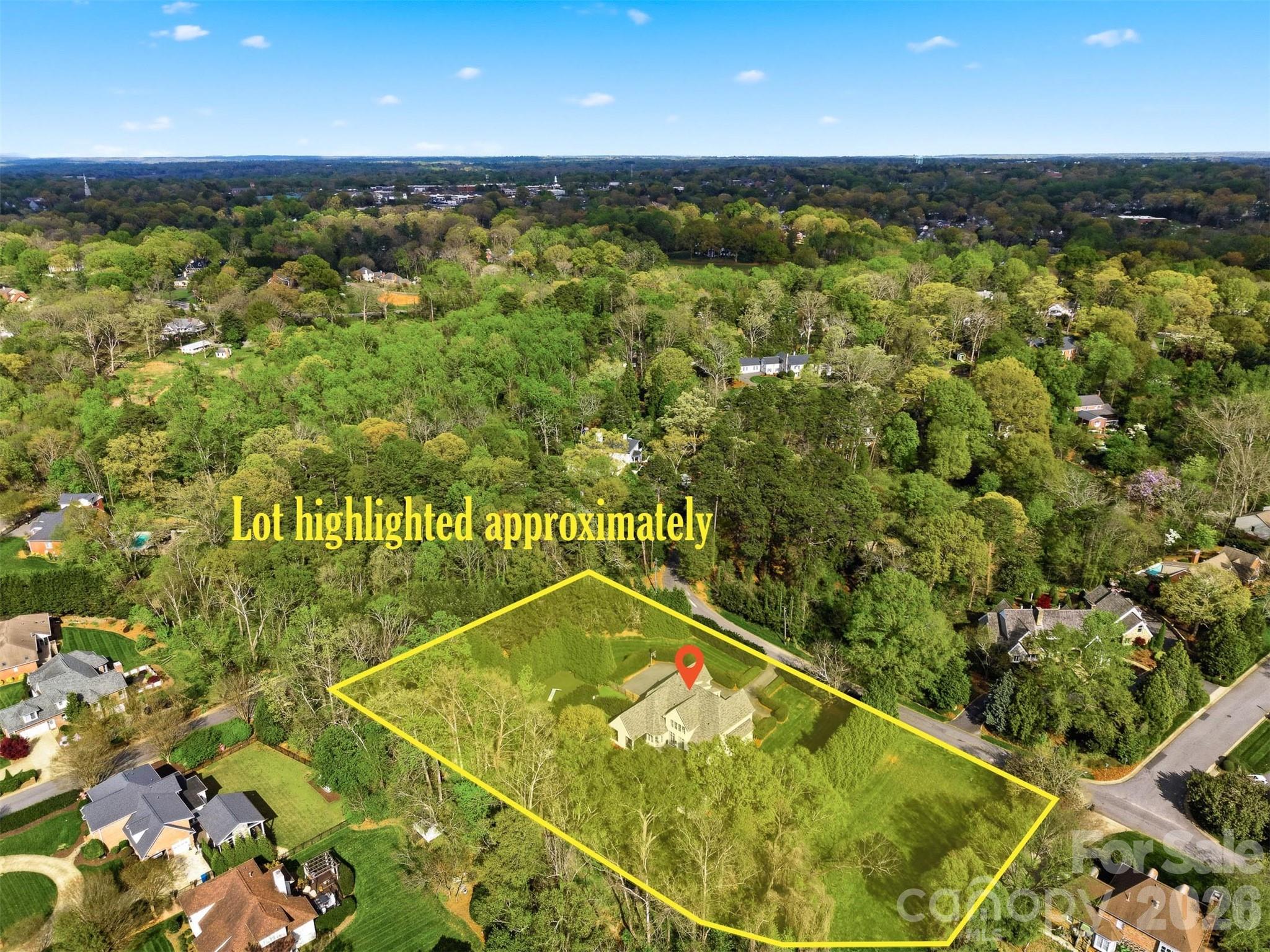834 9th Avenue NW — Hickory