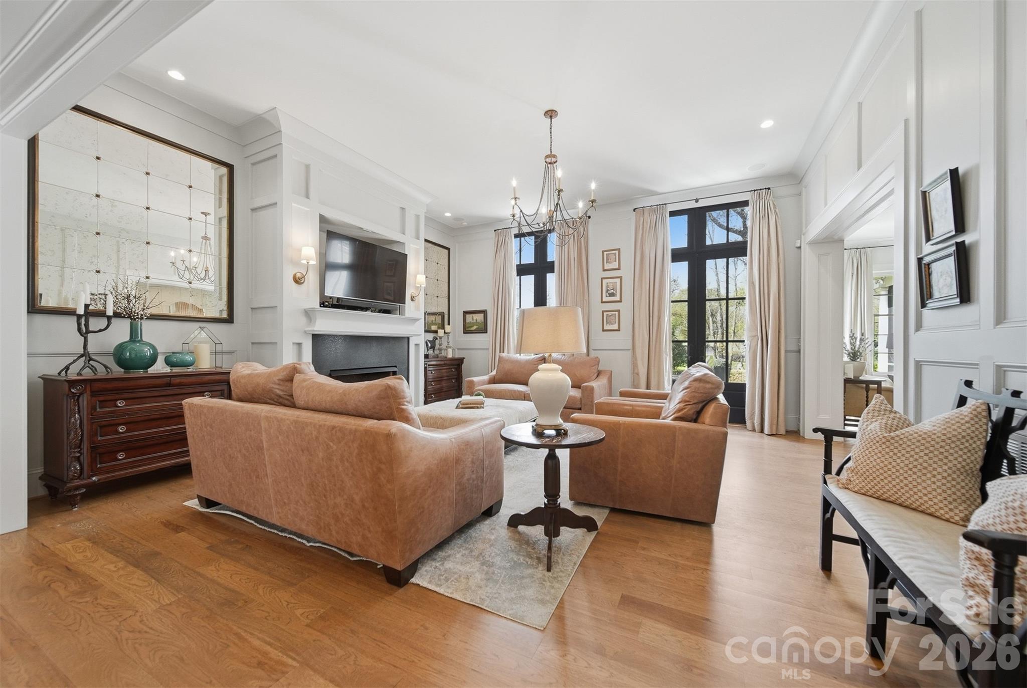834 9th Avenue NW — Hickory