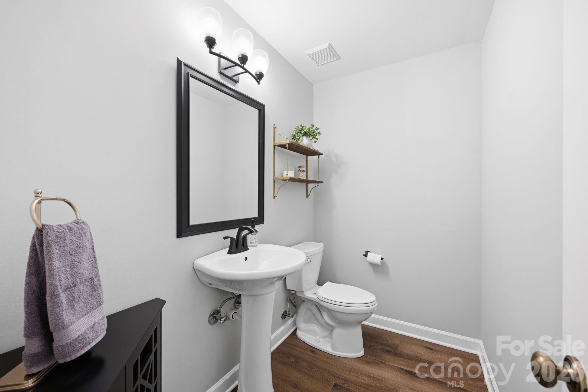 7319 Gilead Road — Huntersville