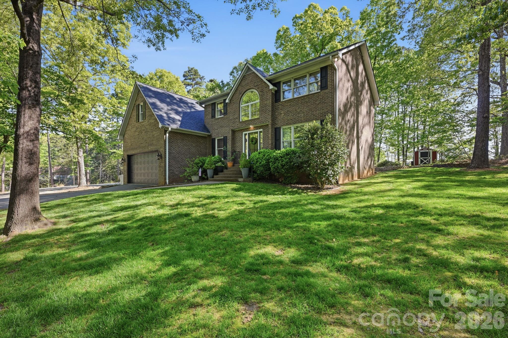 7319 Gilead Road — Huntersville