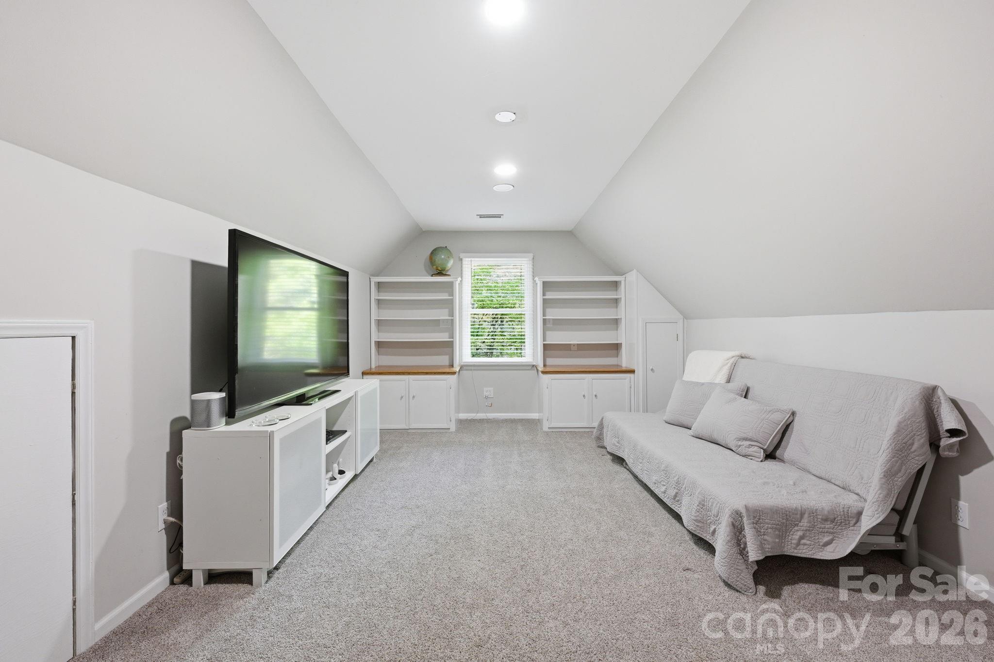 7319 Gilead Road — Huntersville