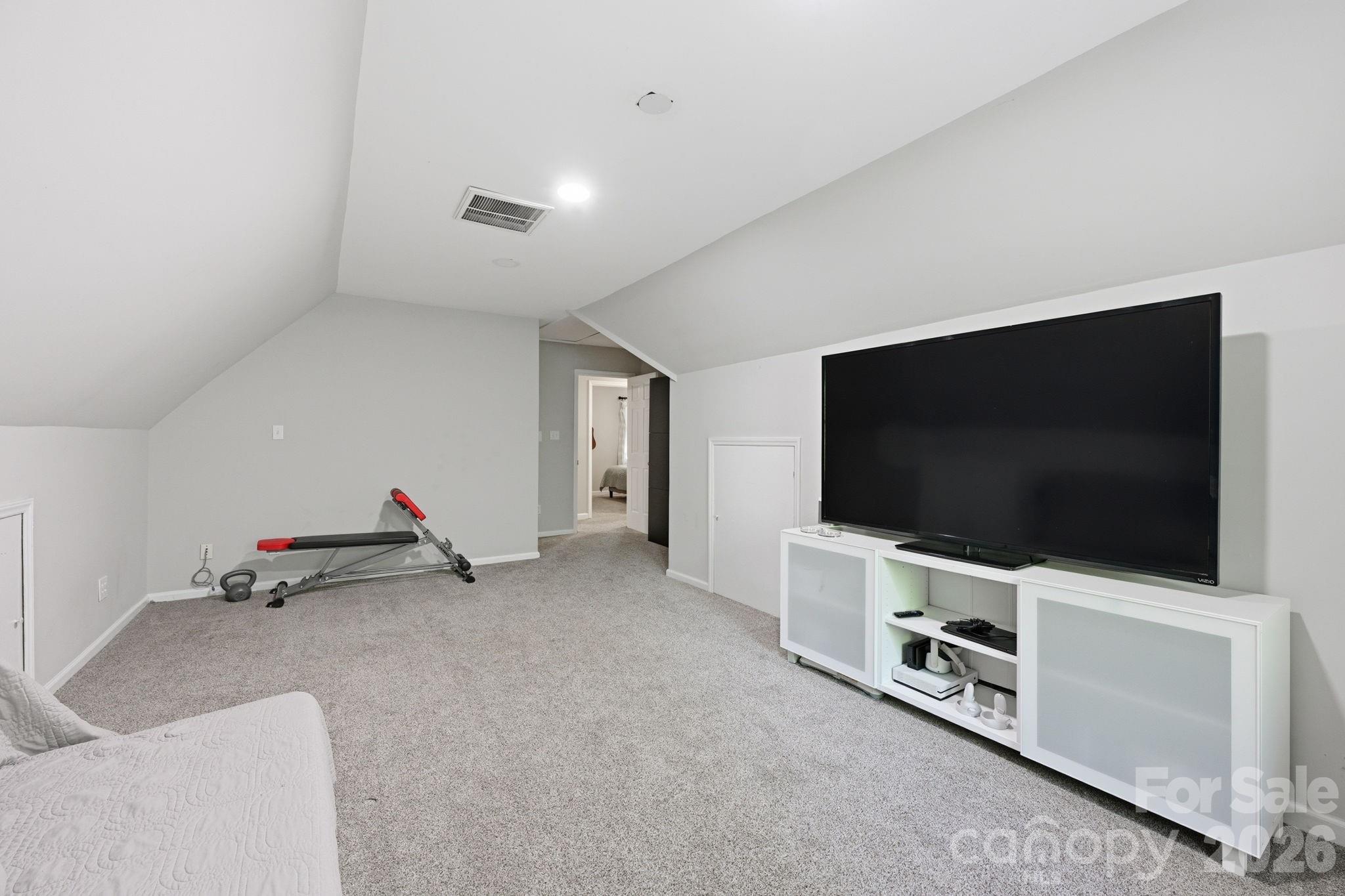 7319 Gilead Road — Huntersville