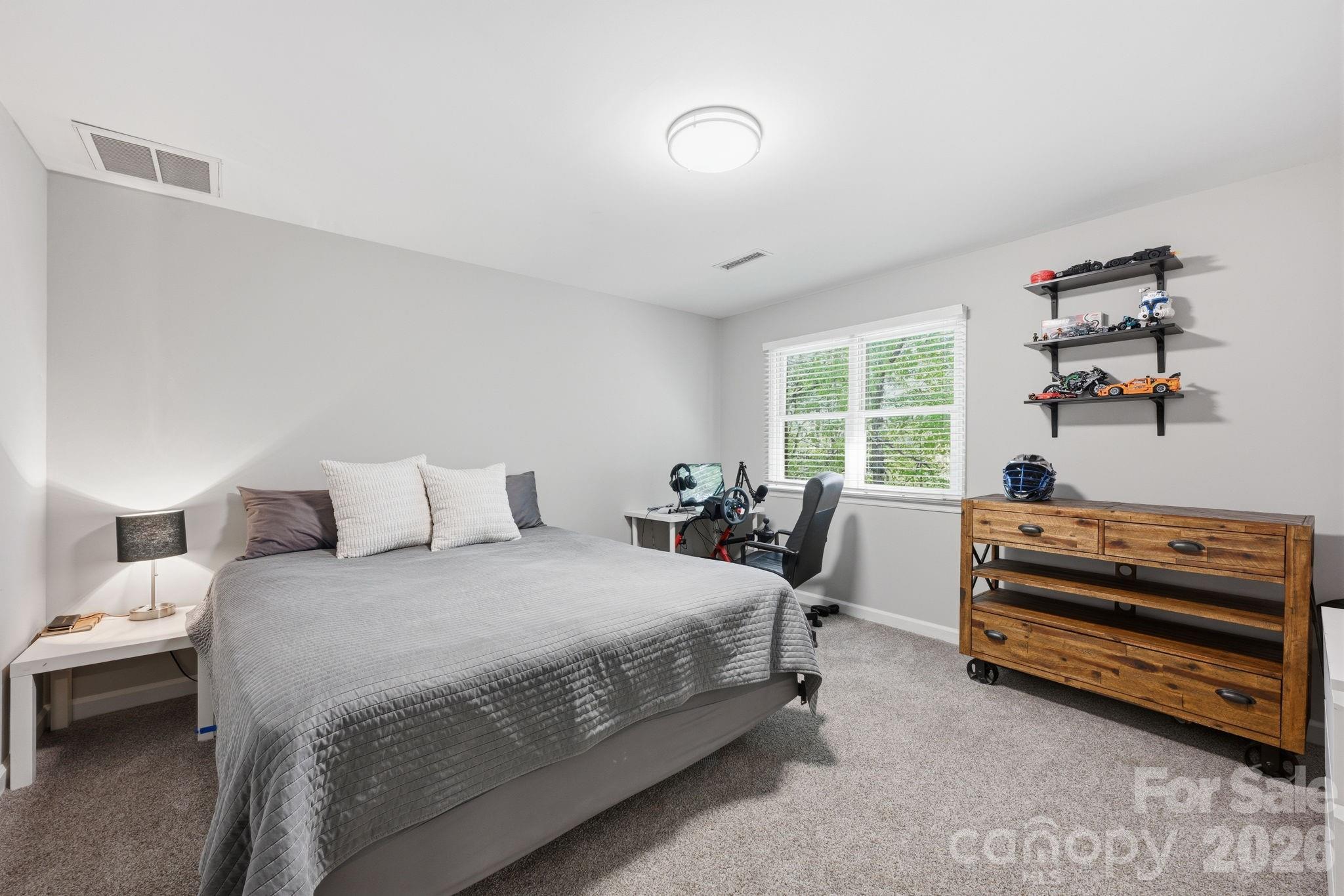 7319 Gilead Road — Huntersville