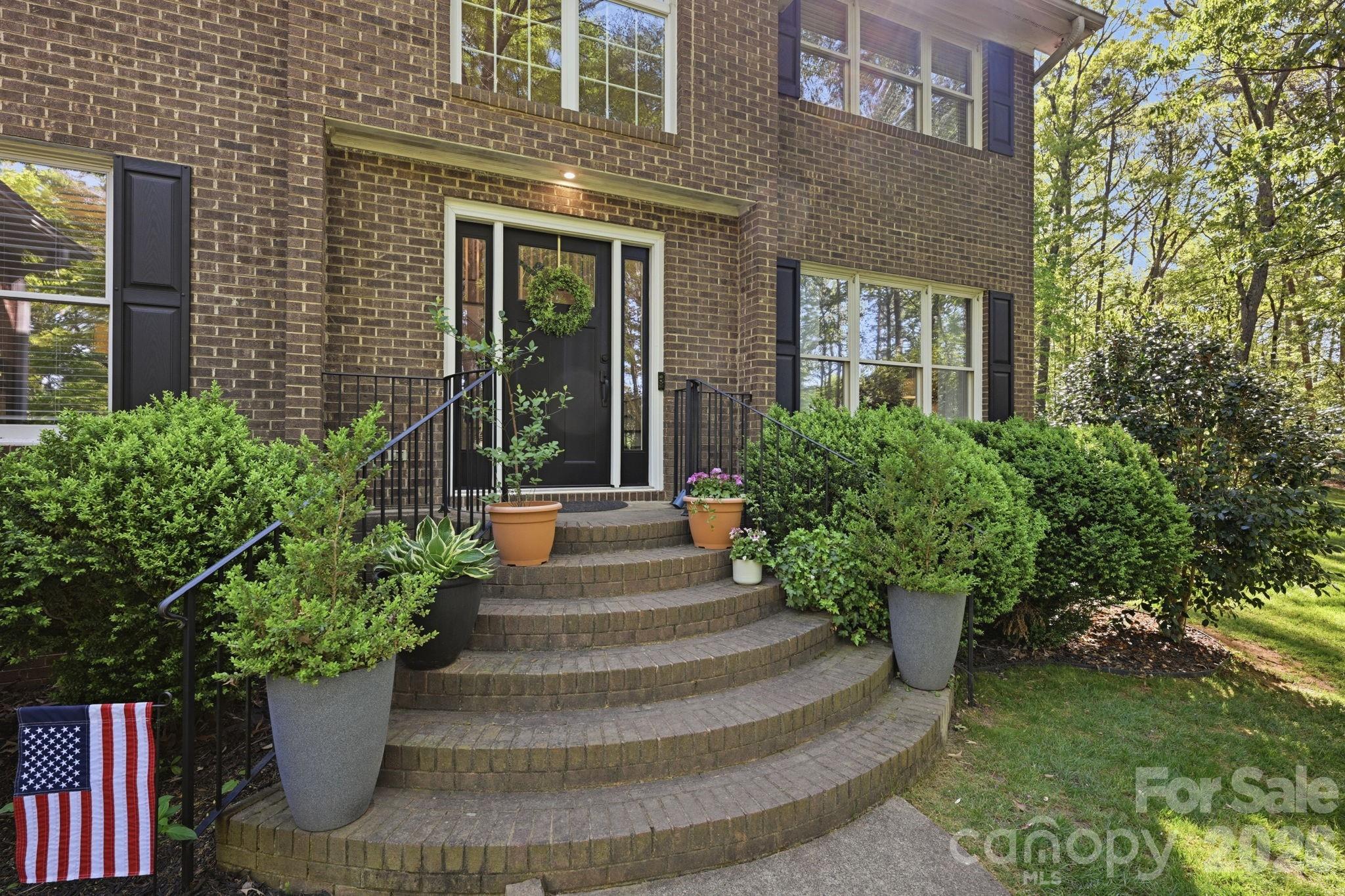 7319 Gilead Road — Huntersville