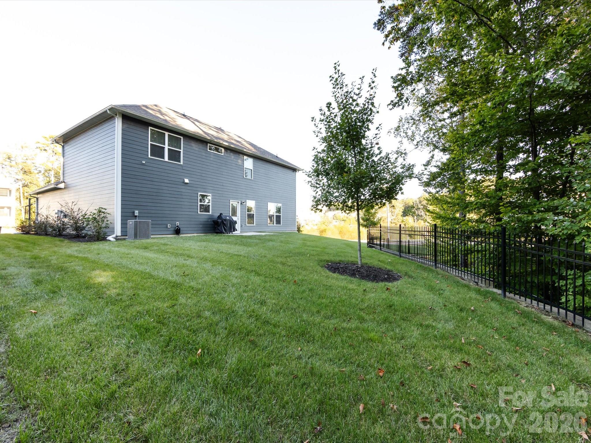 8903 Ansley Park Place — Huntersville