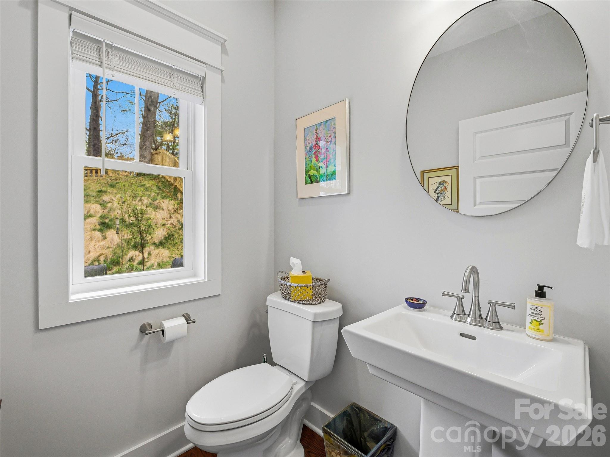 205 Weybridge Drive — Arden