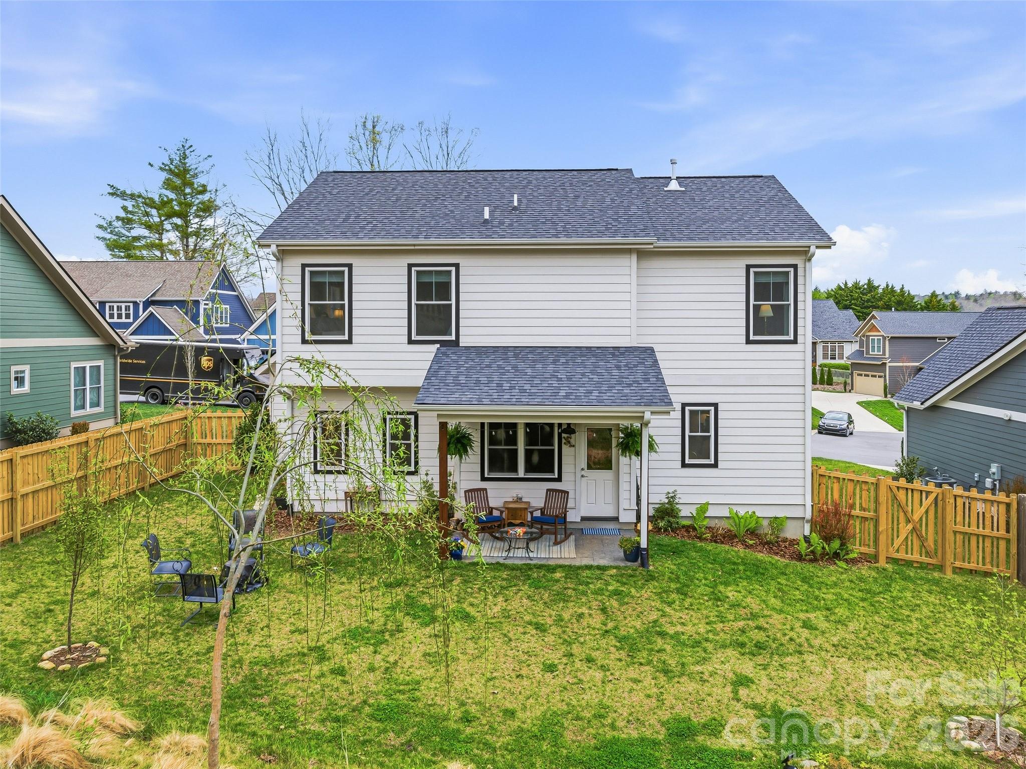 205 Weybridge Drive — Arden