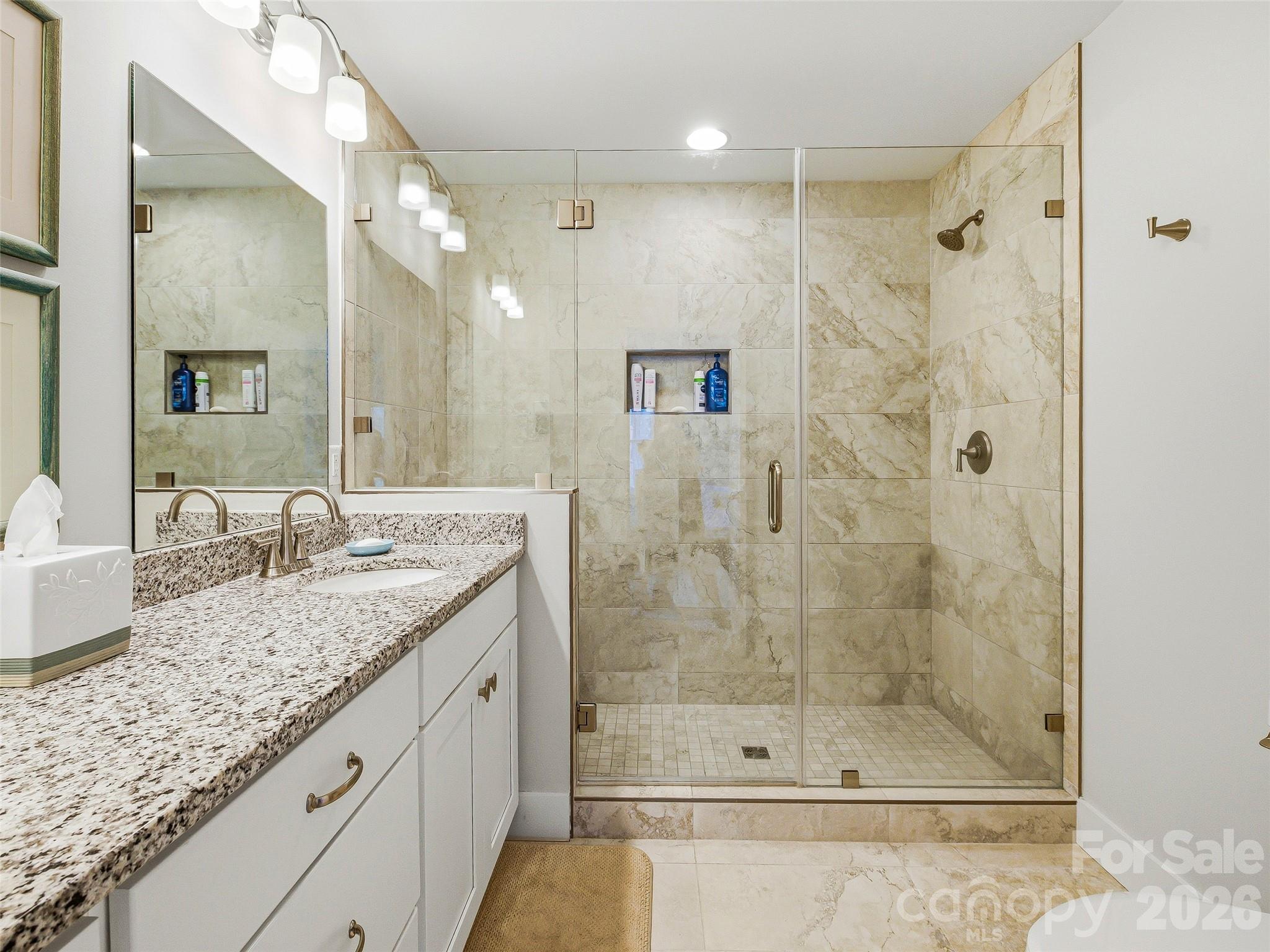 205 Weybridge Drive — Arden