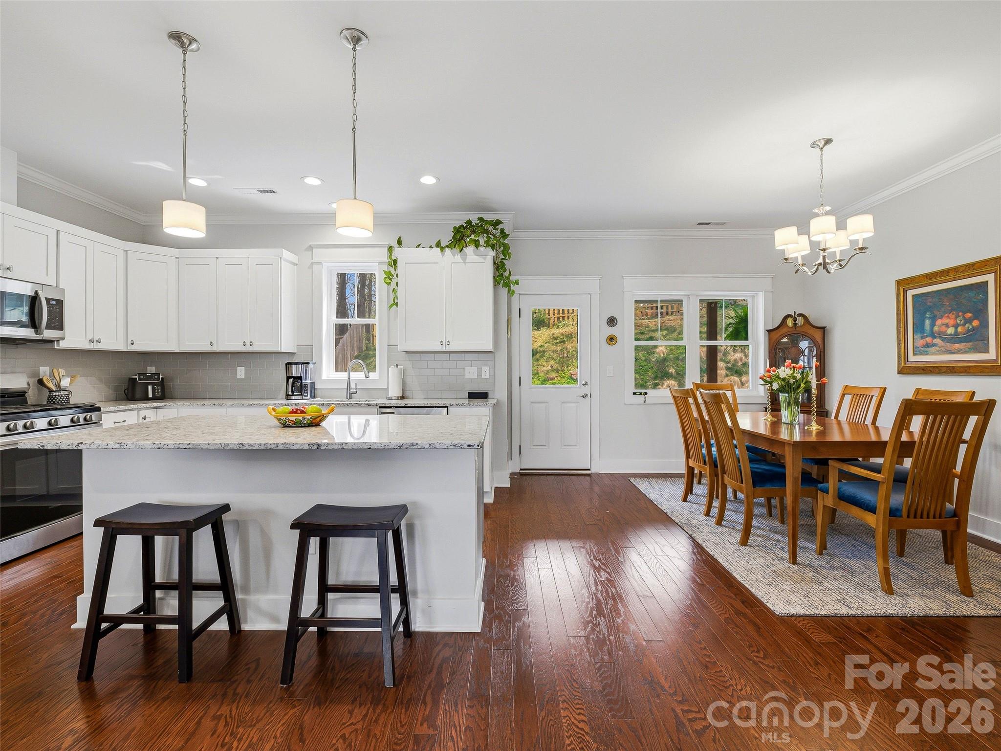 205 Weybridge Drive — Arden