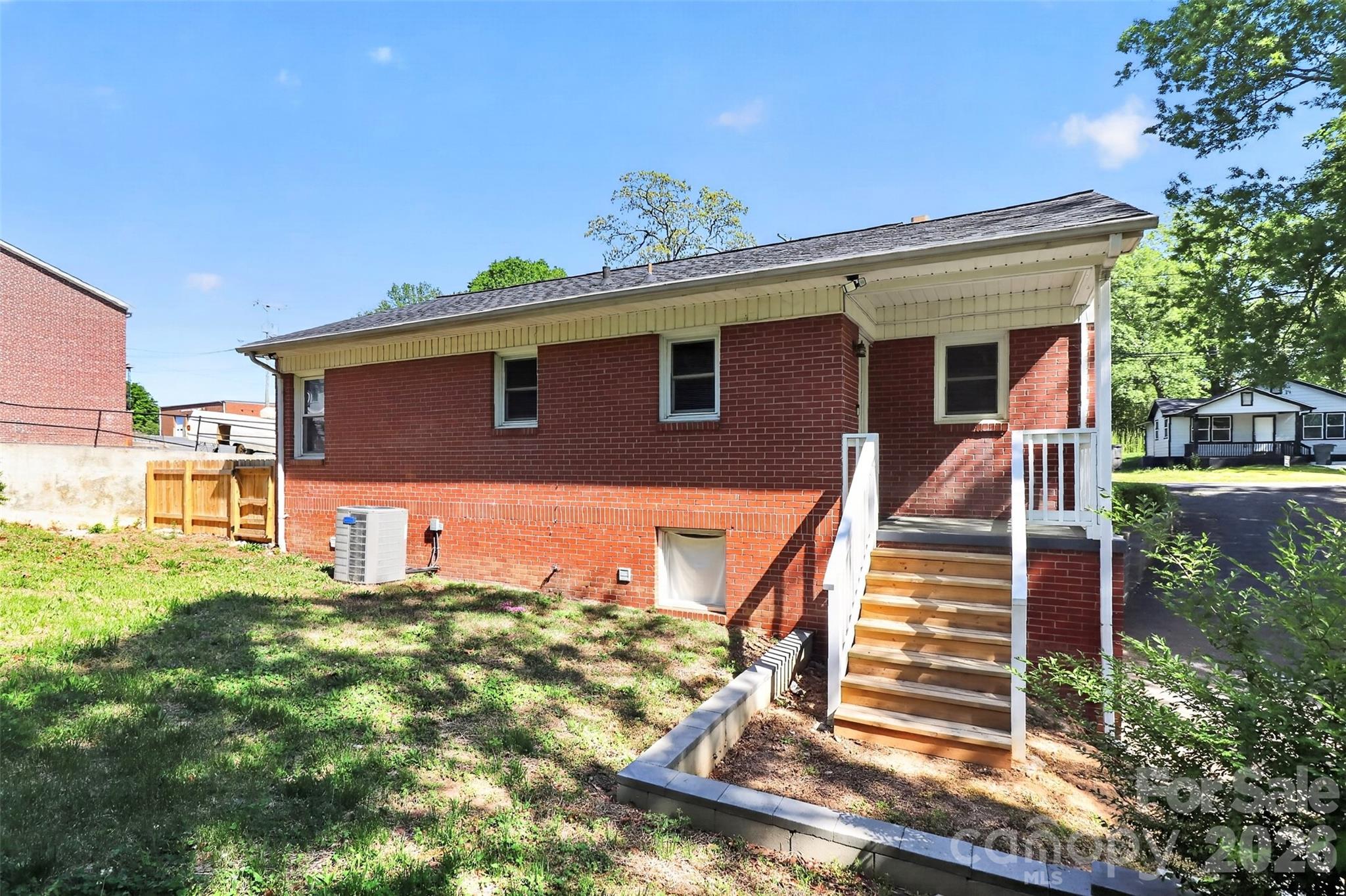 315 E 4th Avenue — Gastonia