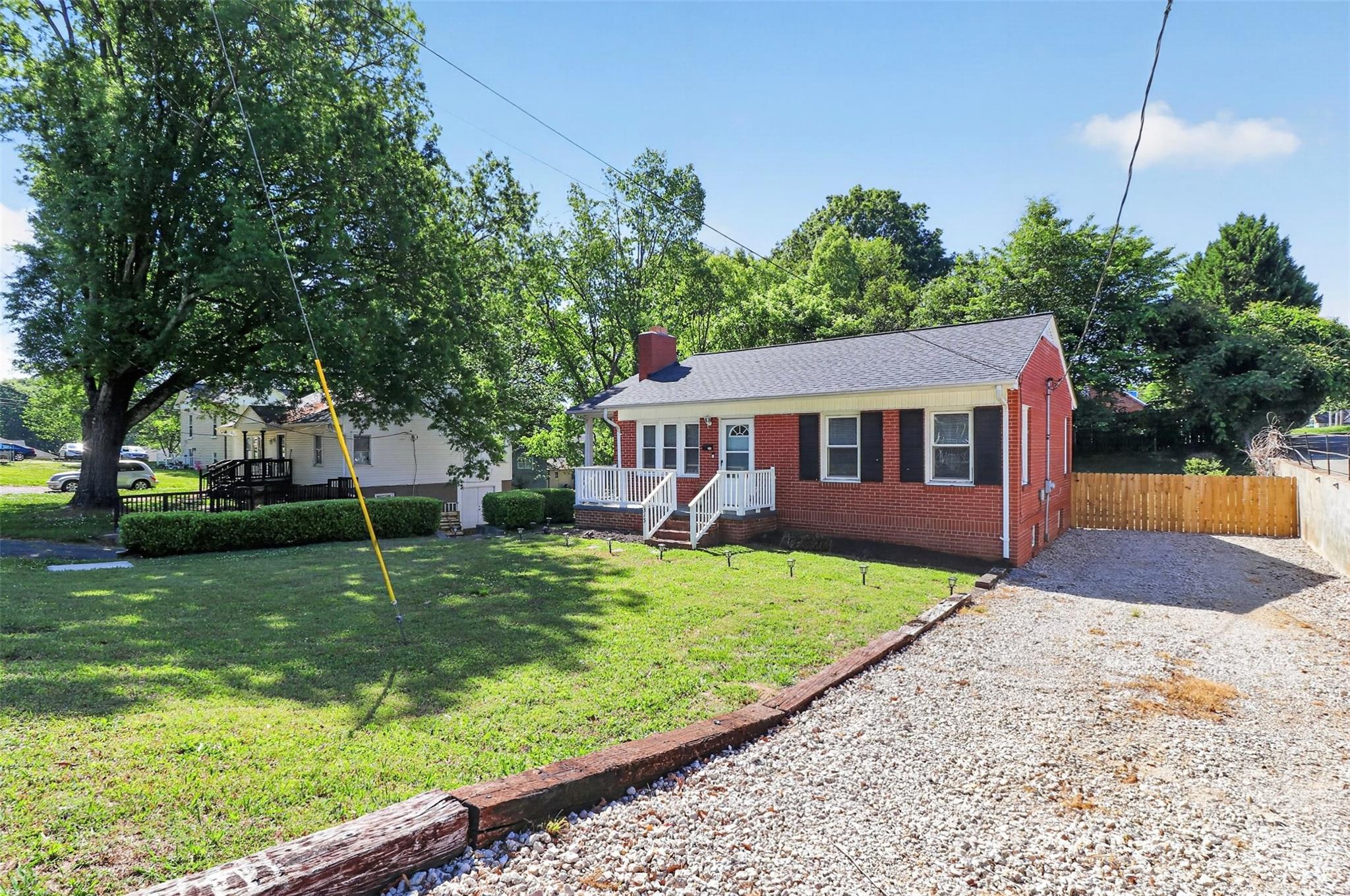 315 E 4th Avenue — Gastonia