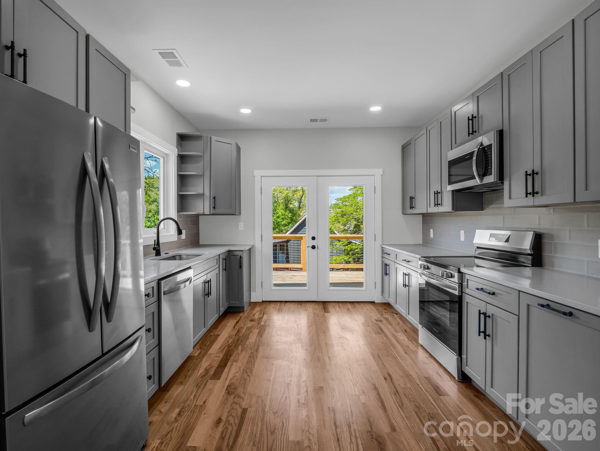 18 Worley Place — Asheville