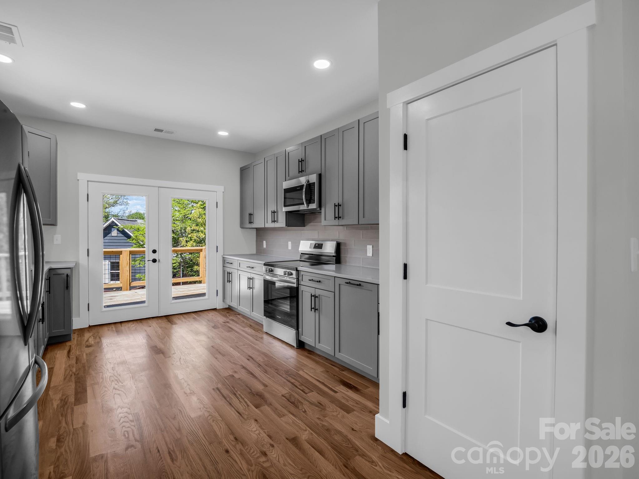 18 Worley Place — Asheville