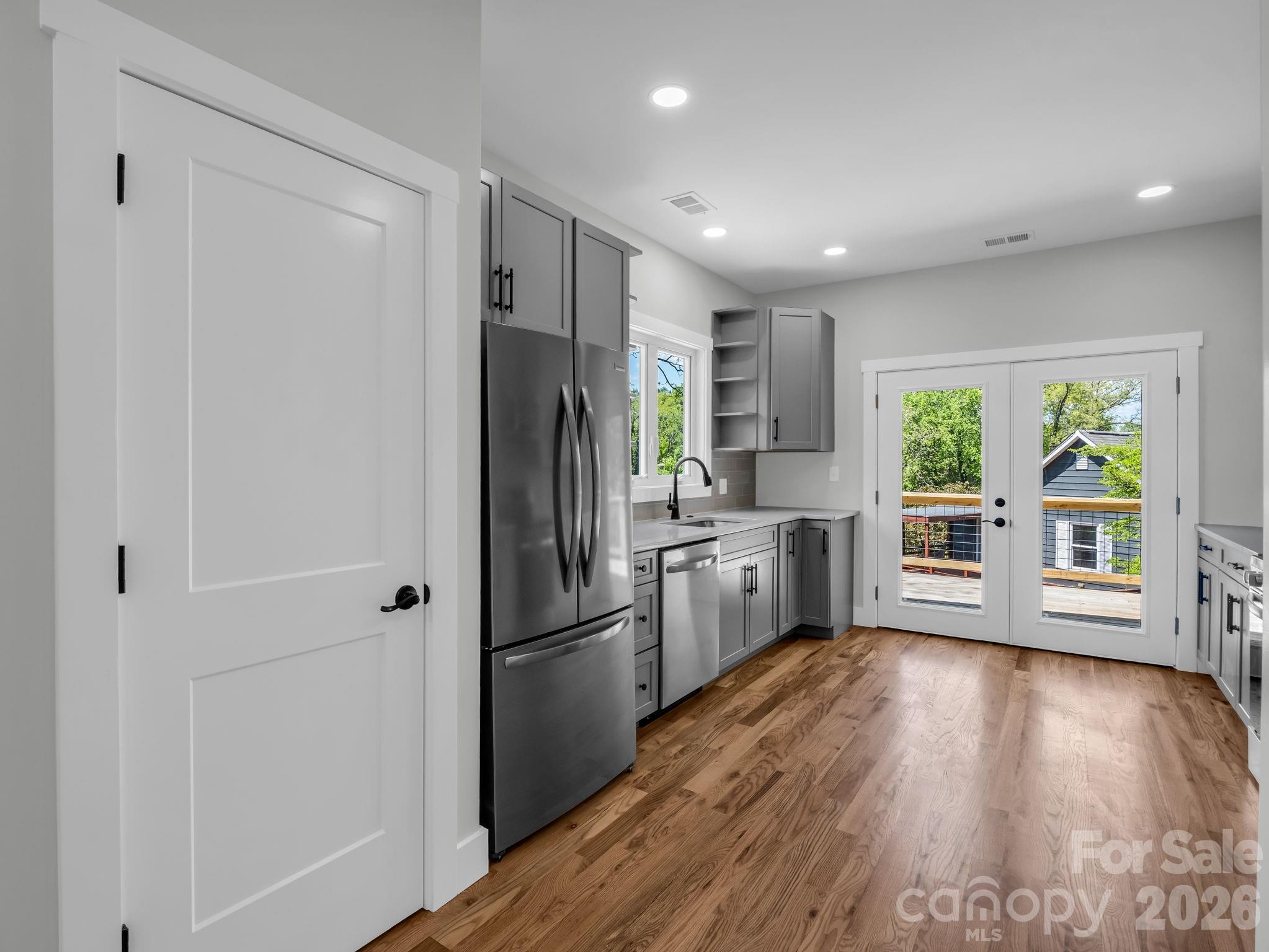 18 Worley Place — Asheville