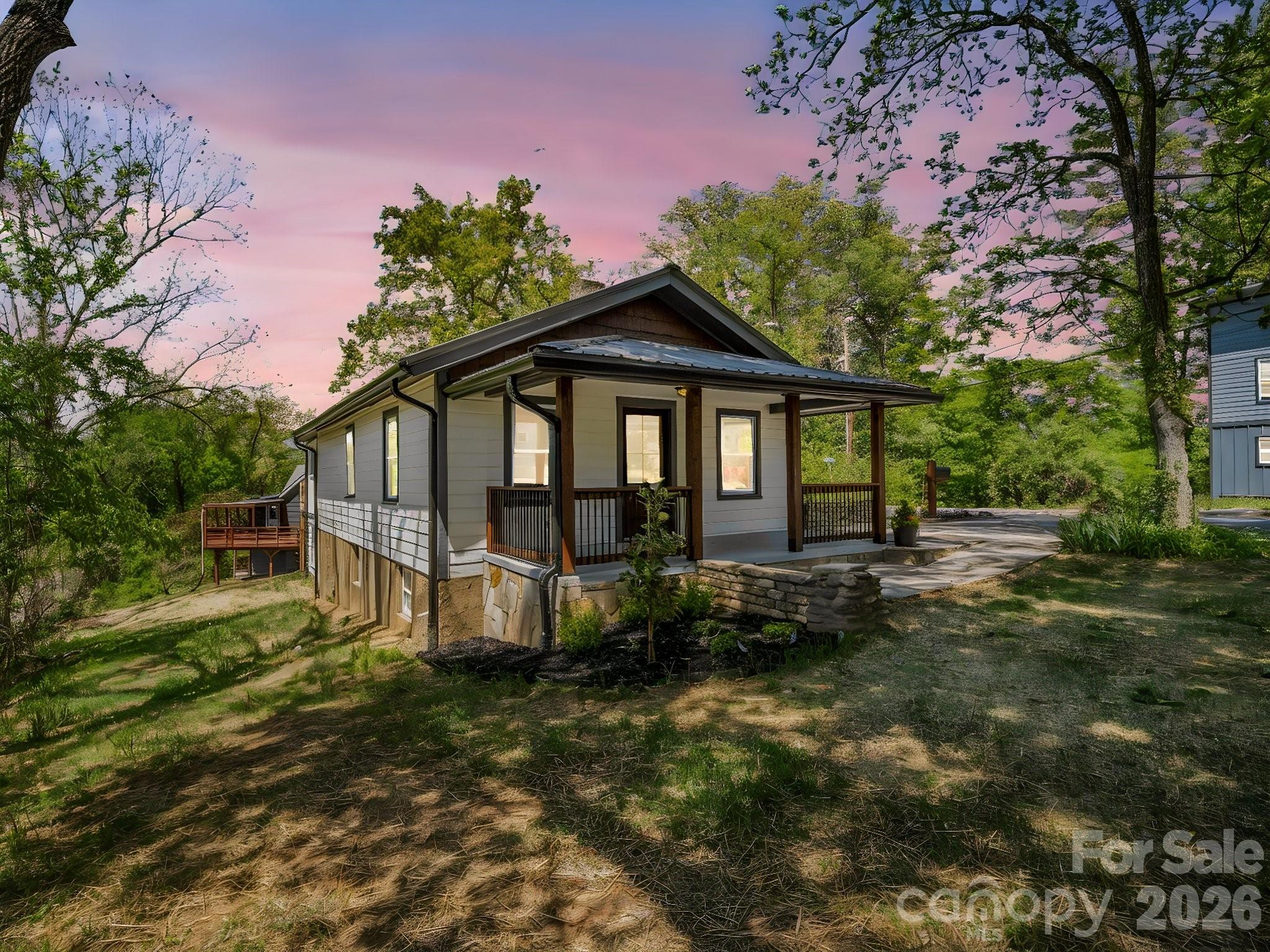 18 Worley Place — Asheville