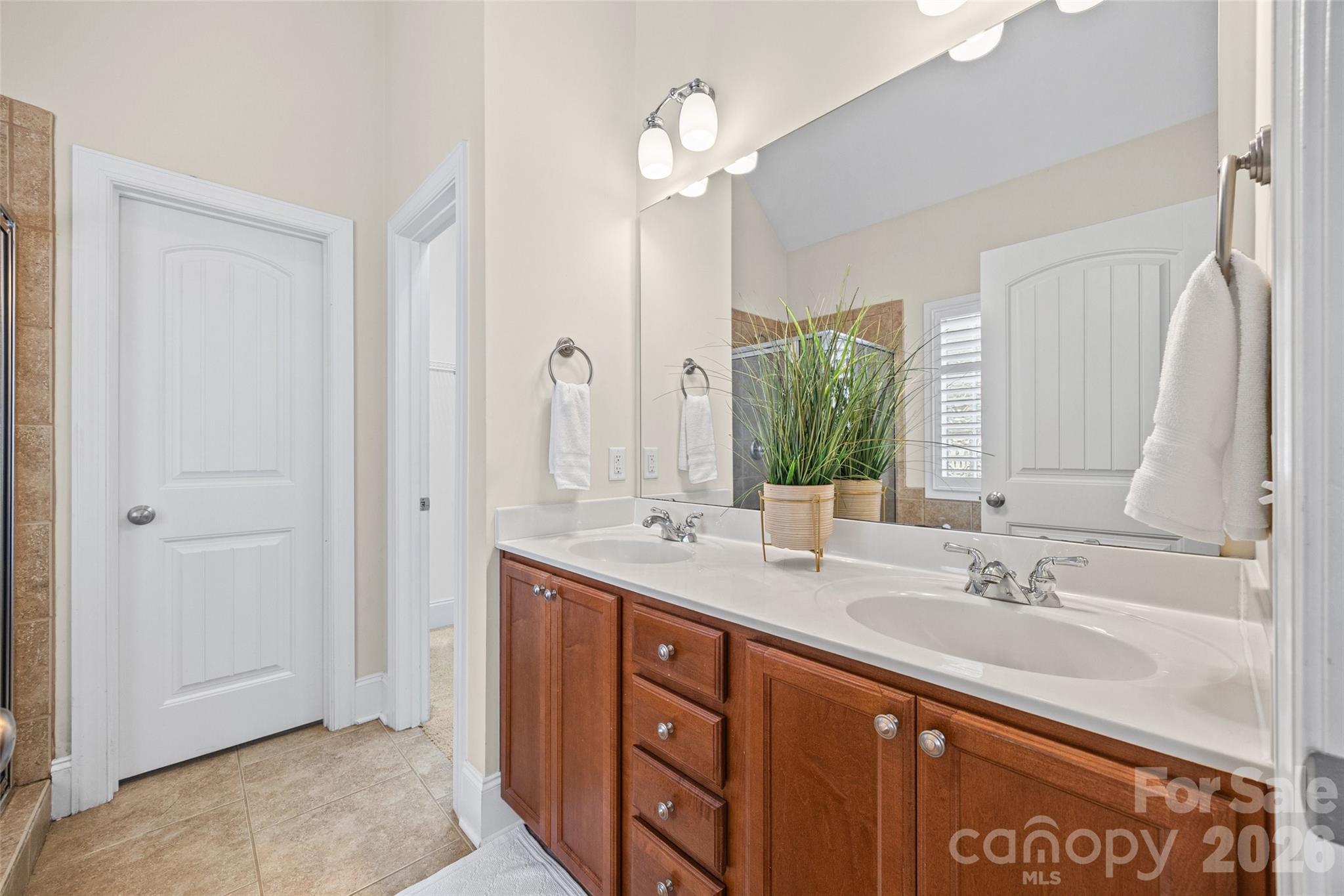 1109 Moray Court — Charlotte