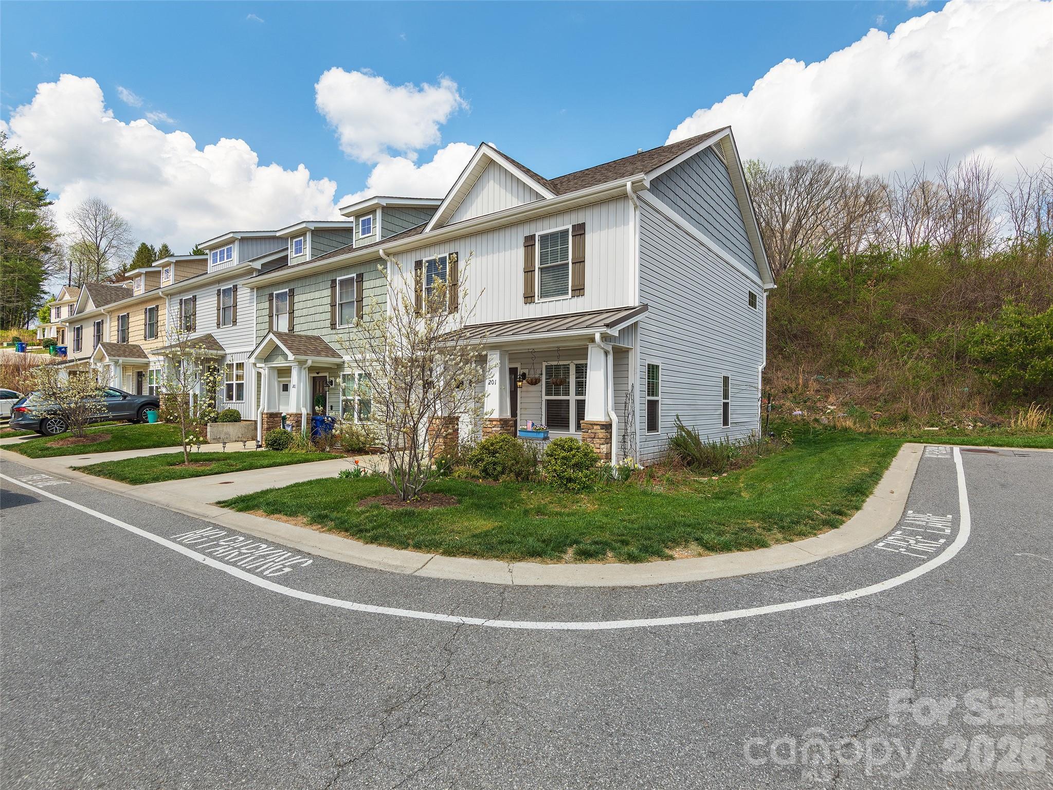 201 Stoney Point Way — Candler