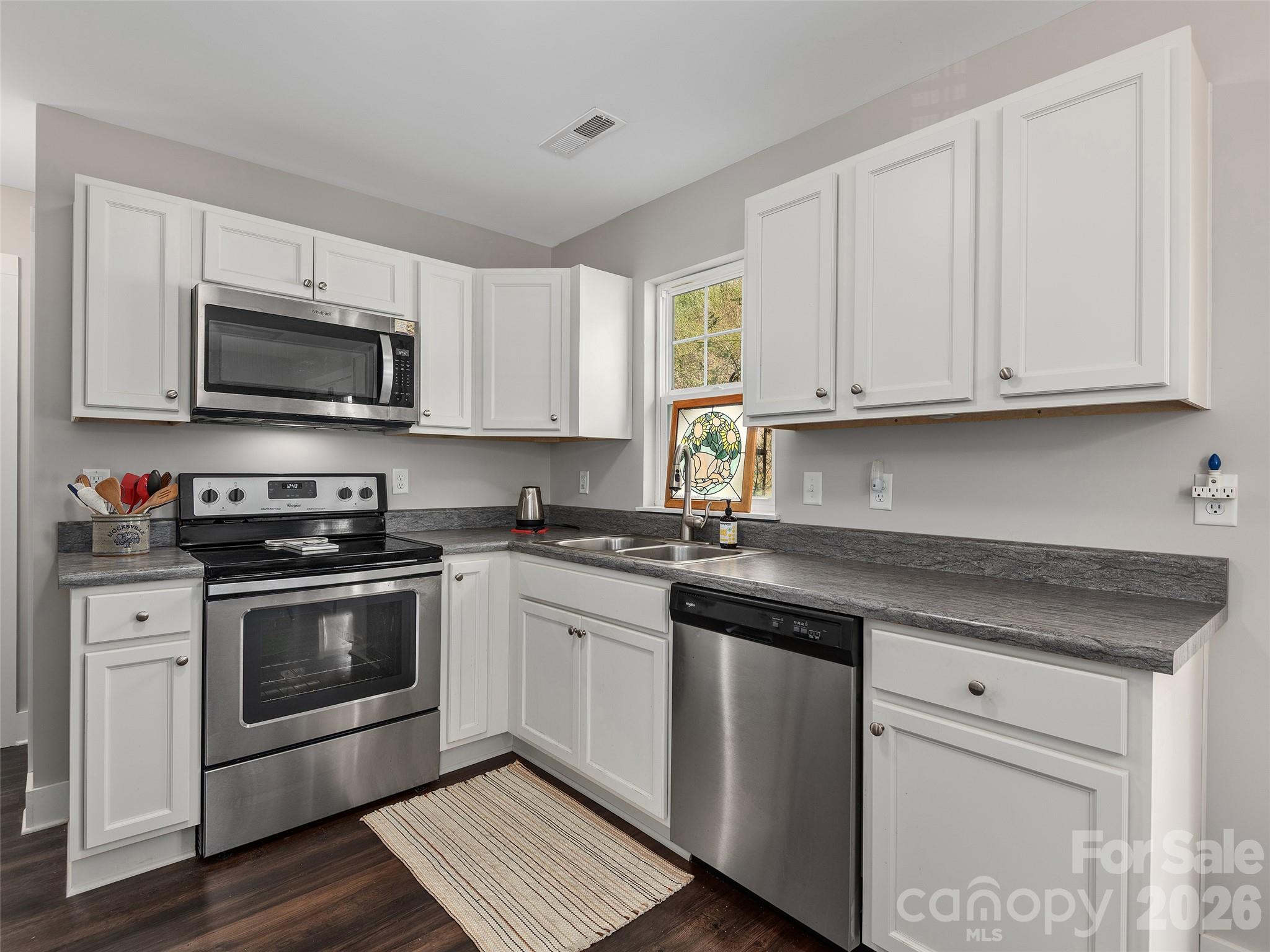 201 Stoney Point Way — Candler