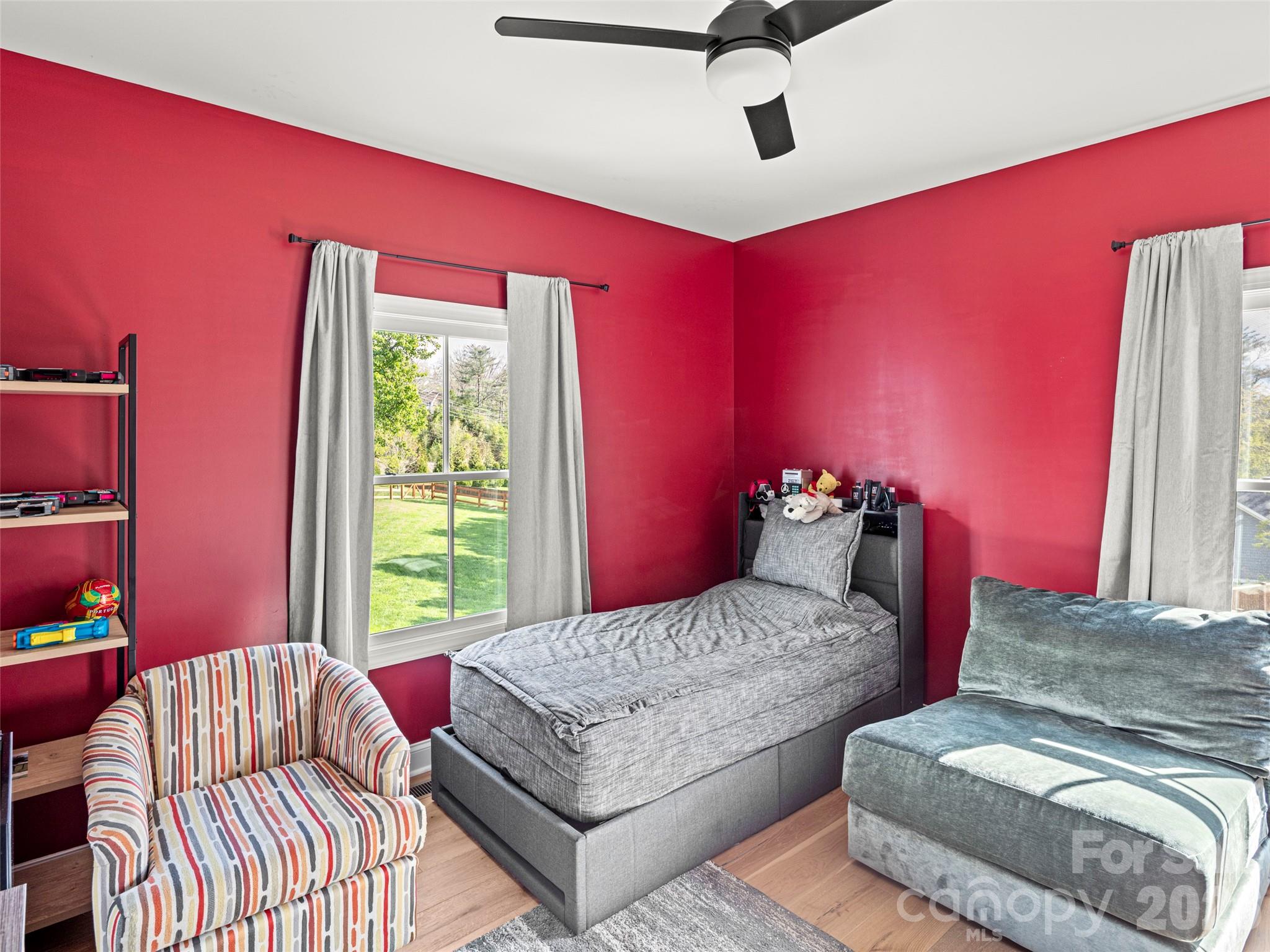 127 Rockbridge Road — Mills River
