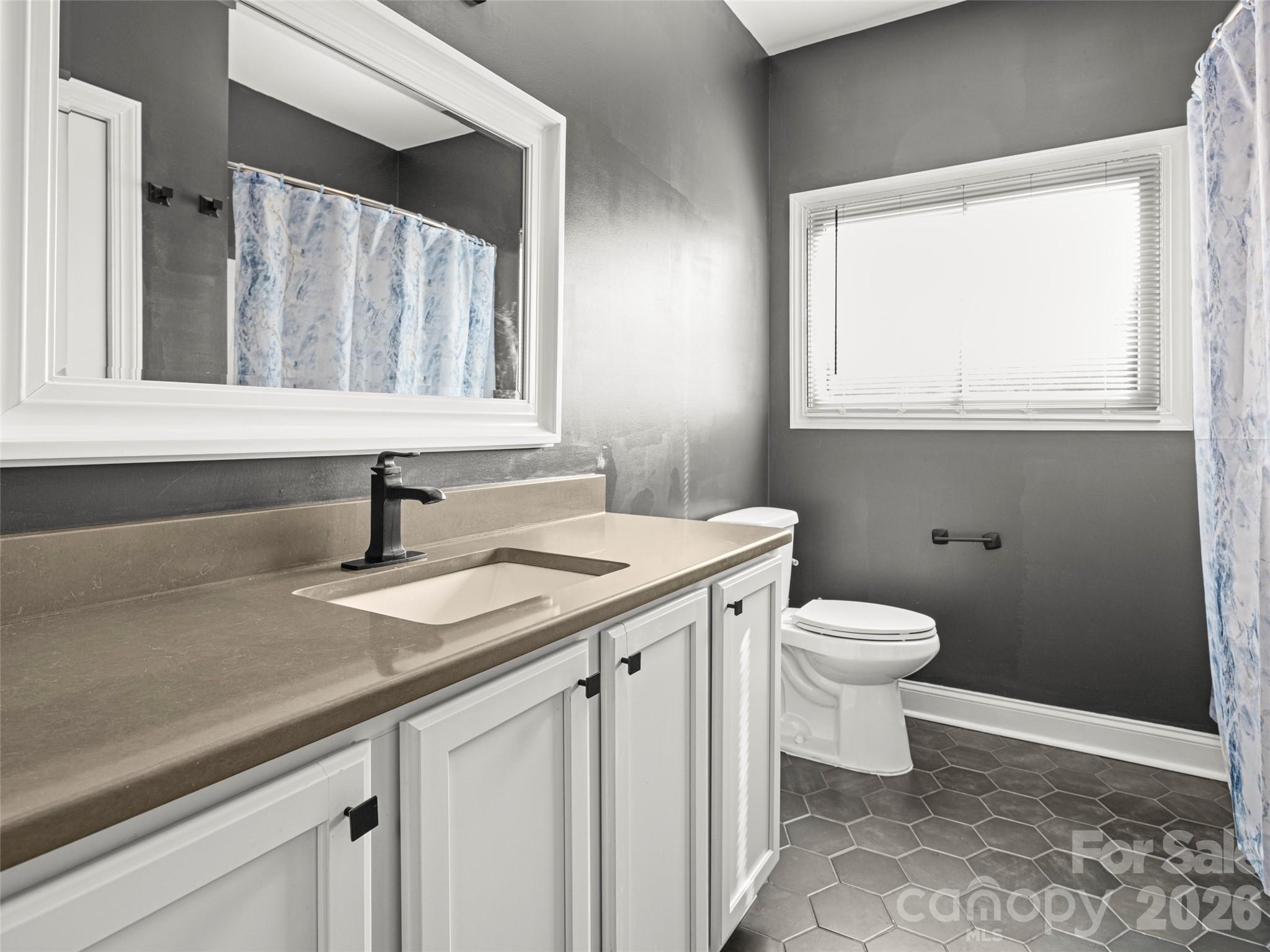 127 Rockbridge Road — Mills River