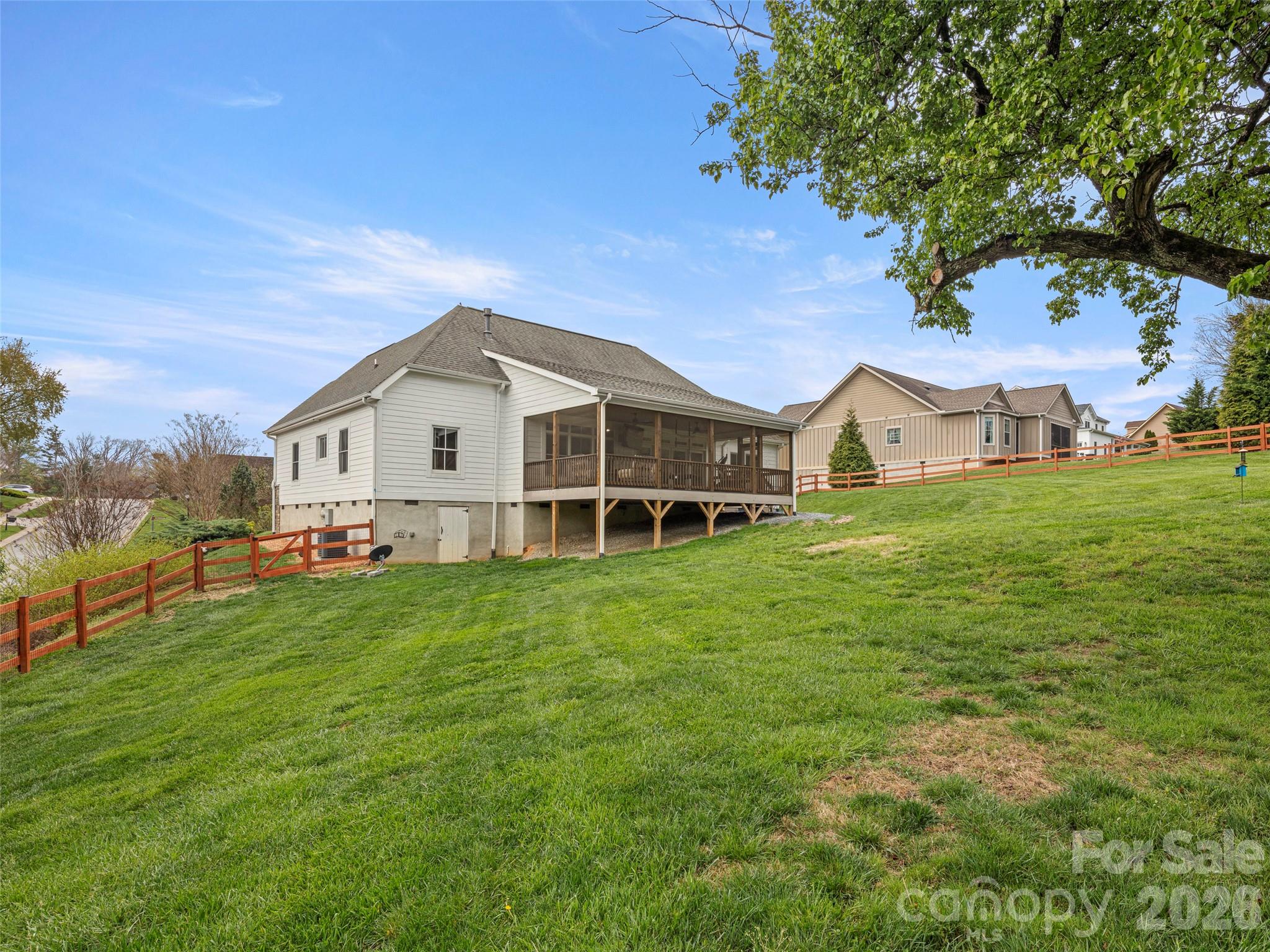 127 Rockbridge Road — Mills River