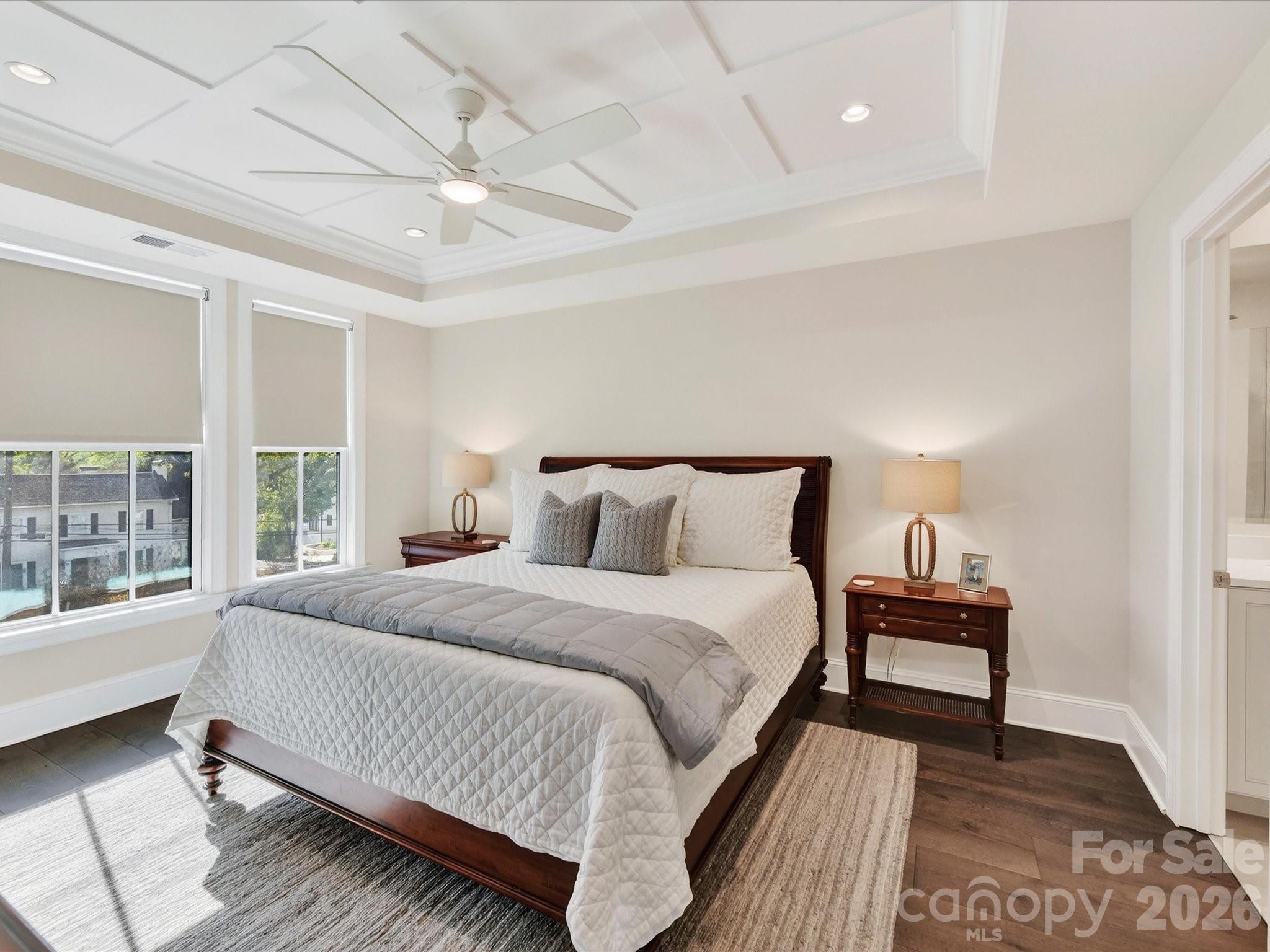 3074 Selwyn Avenue — Charlotte