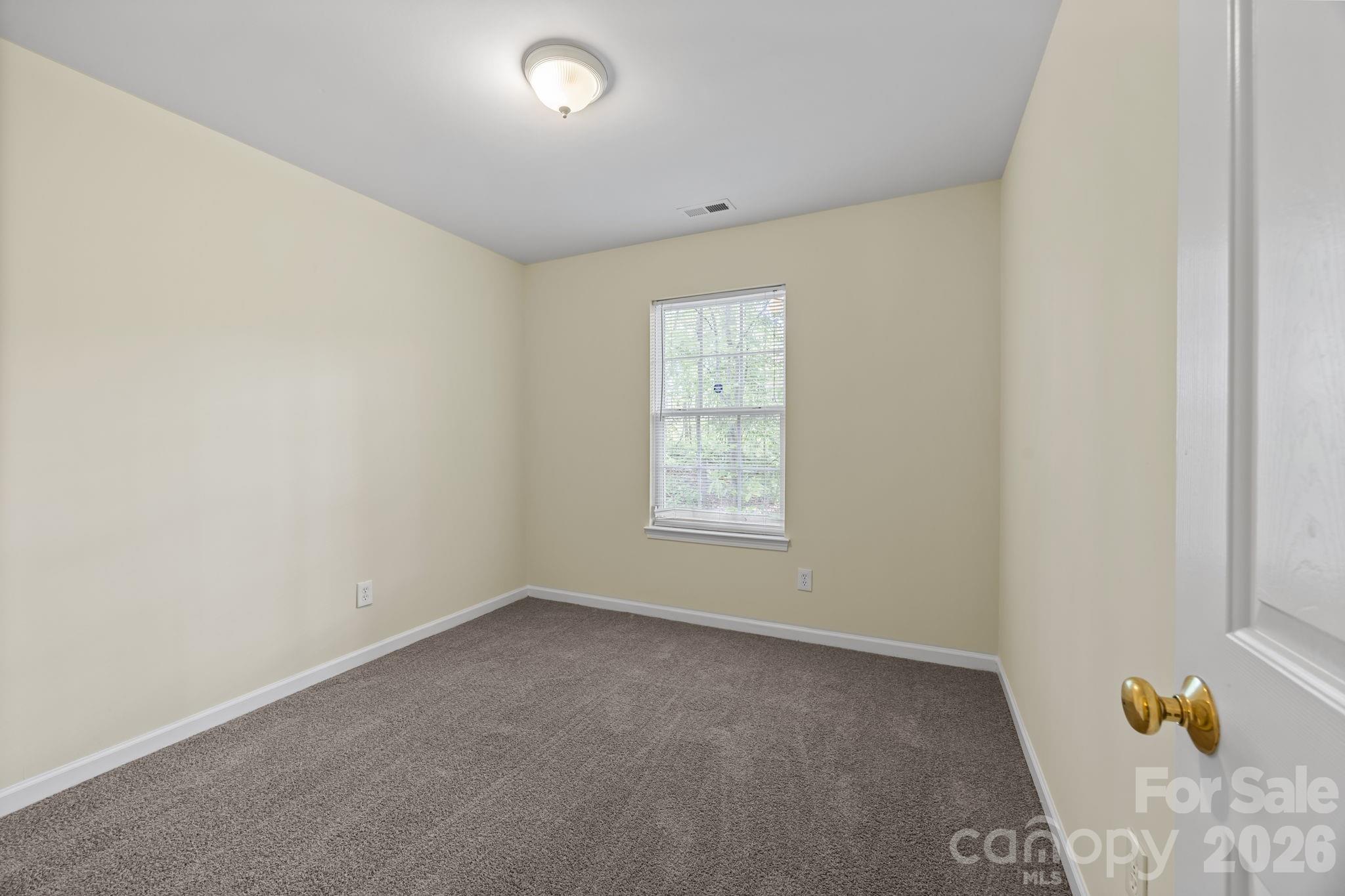 2246 Sunset Boulevard — Charlotte