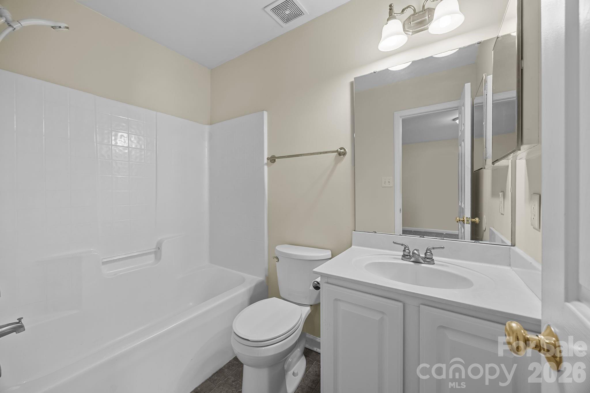 2246 Sunset Boulevard — Charlotte