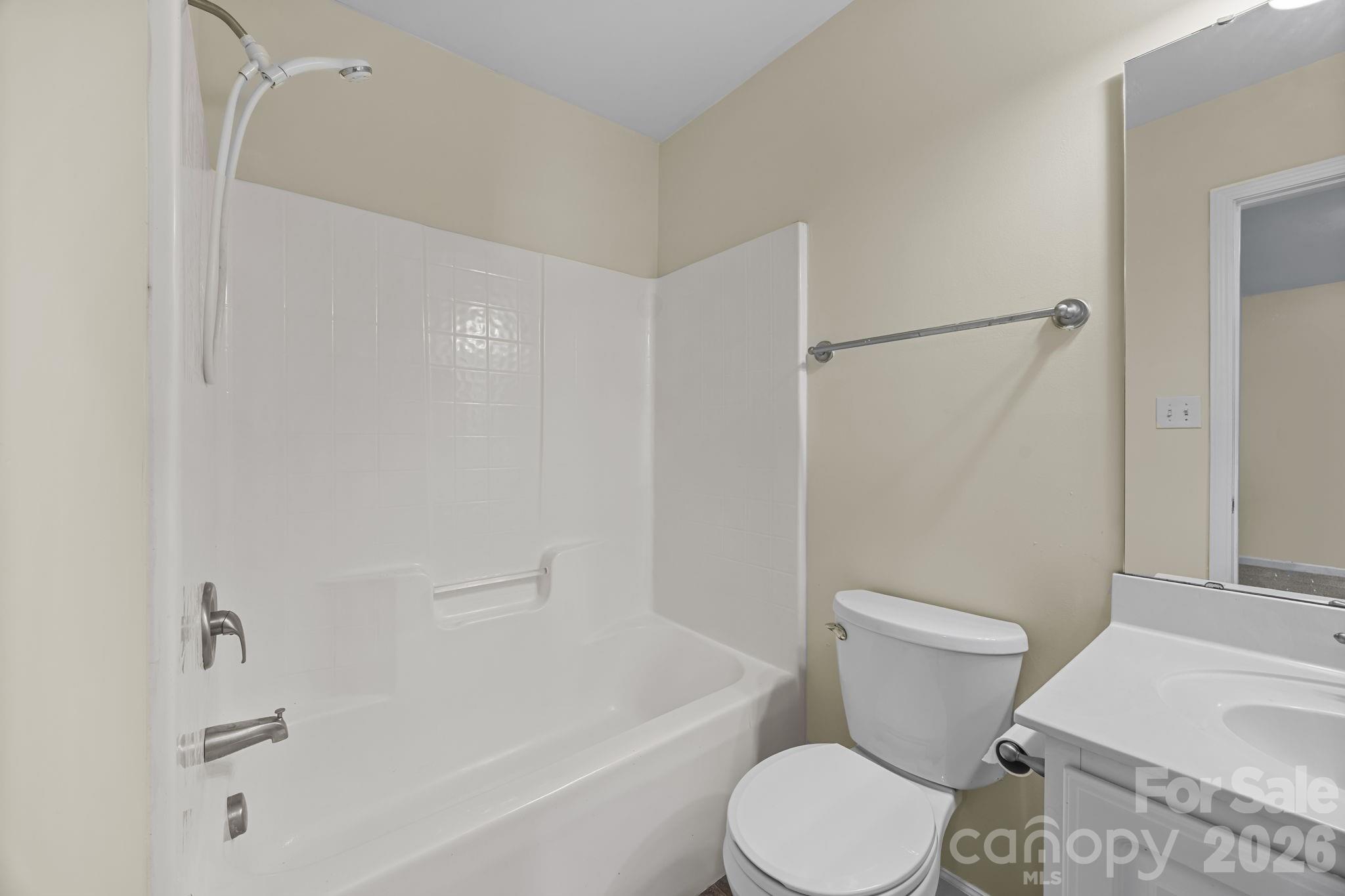 2246 Sunset Boulevard — Charlotte