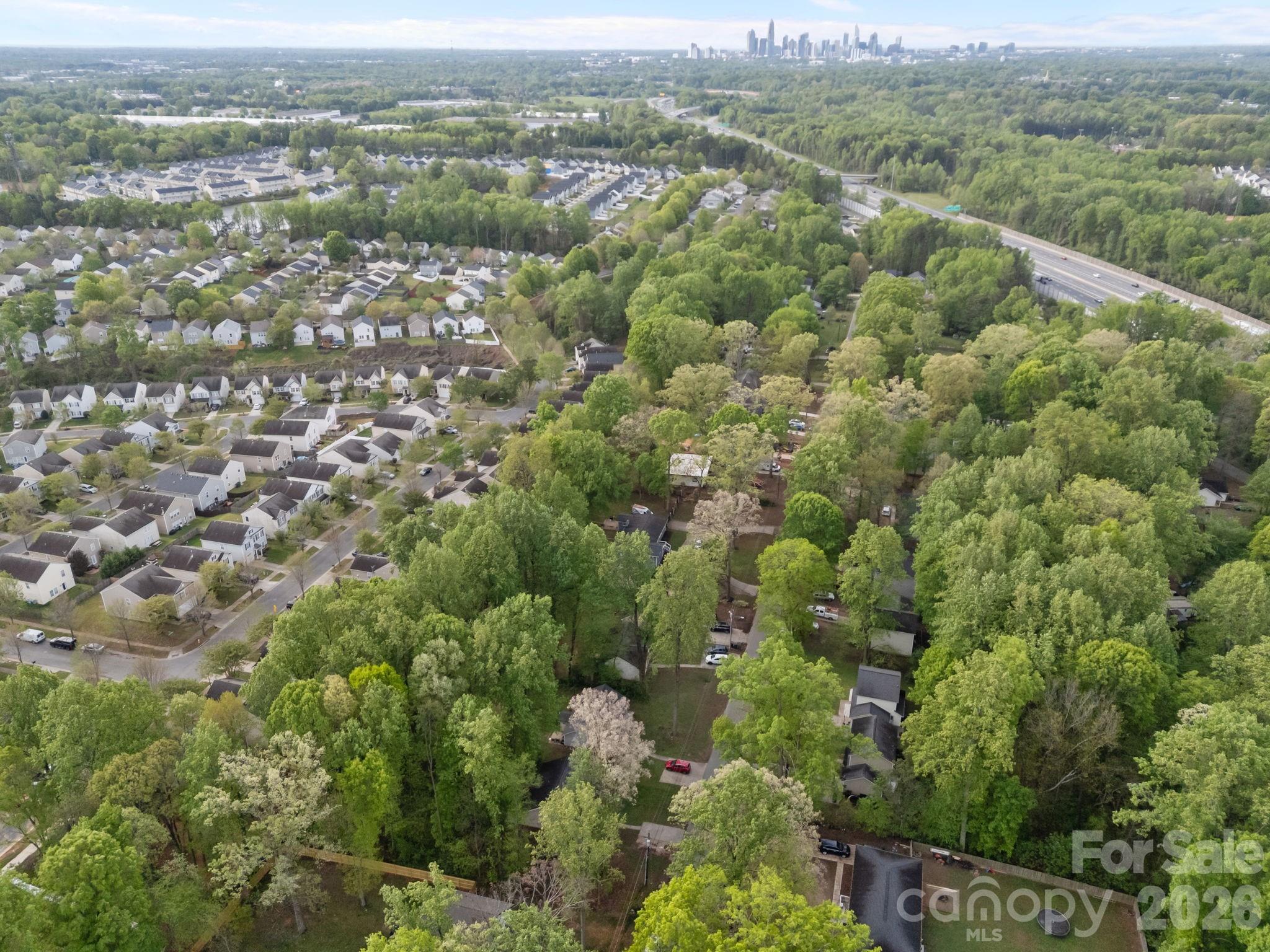 2246 Sunset Boulevard — Charlotte