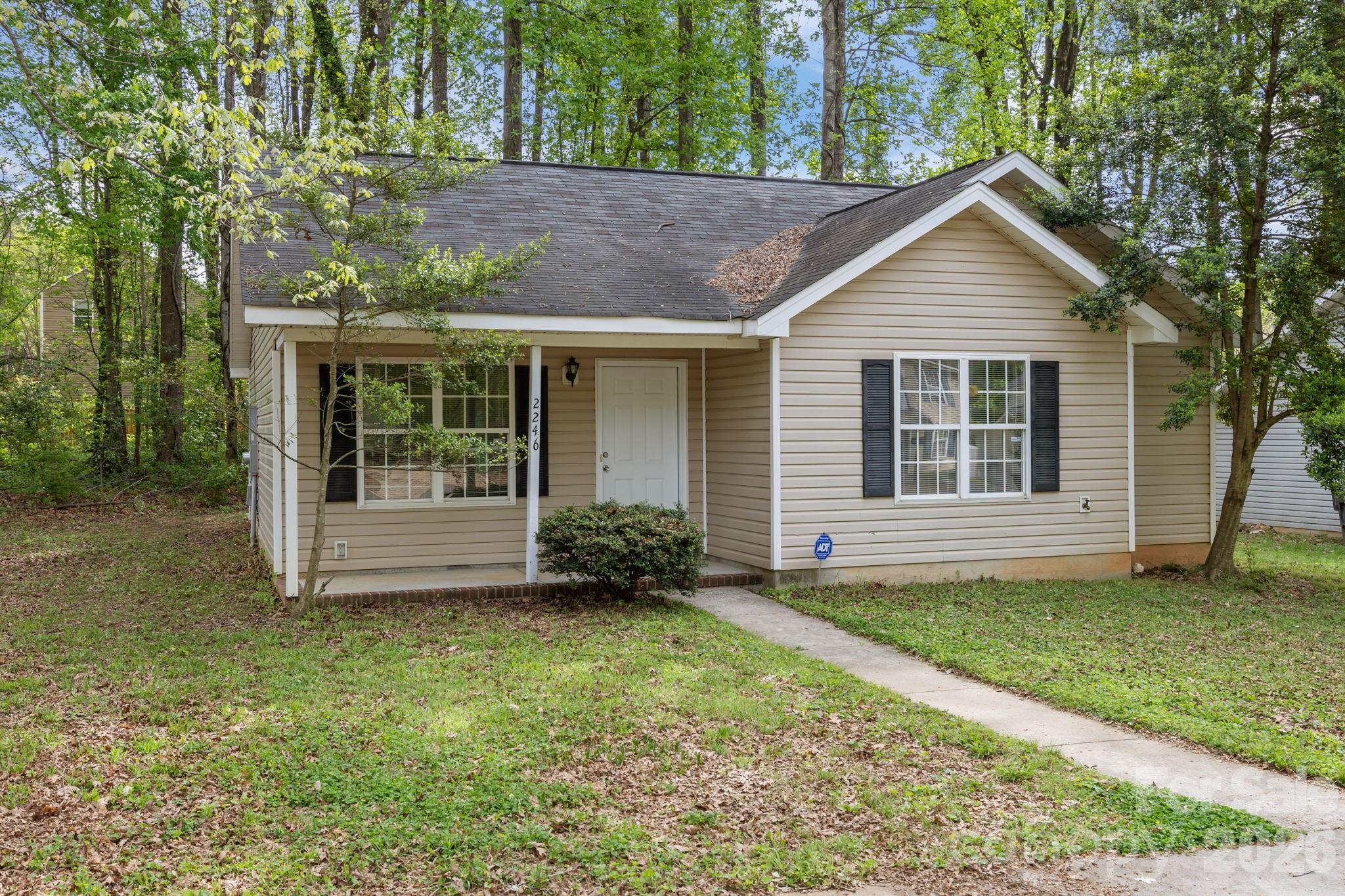 2246 Sunset Boulevard — Charlotte