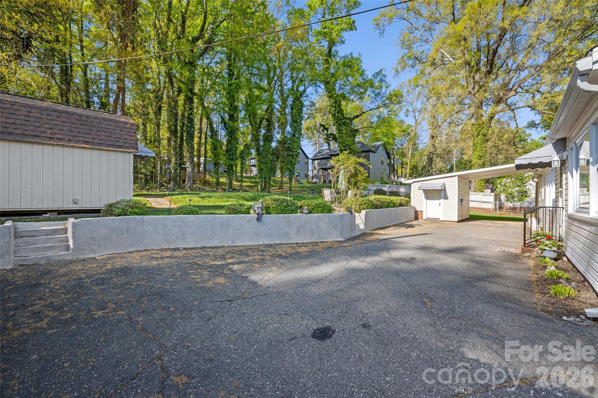 839 W Garrison Boulevard — Gastonia