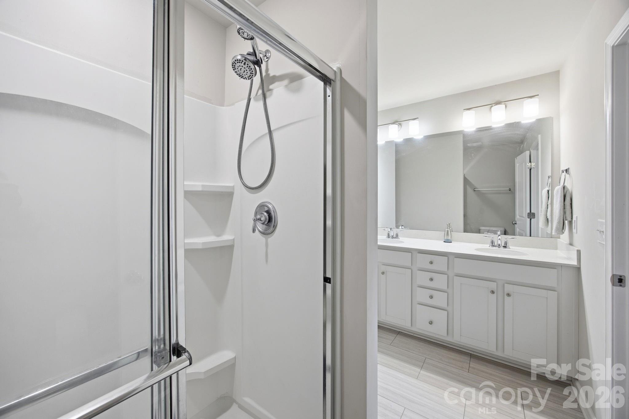 10041 Brittondale Lane — Charlotte