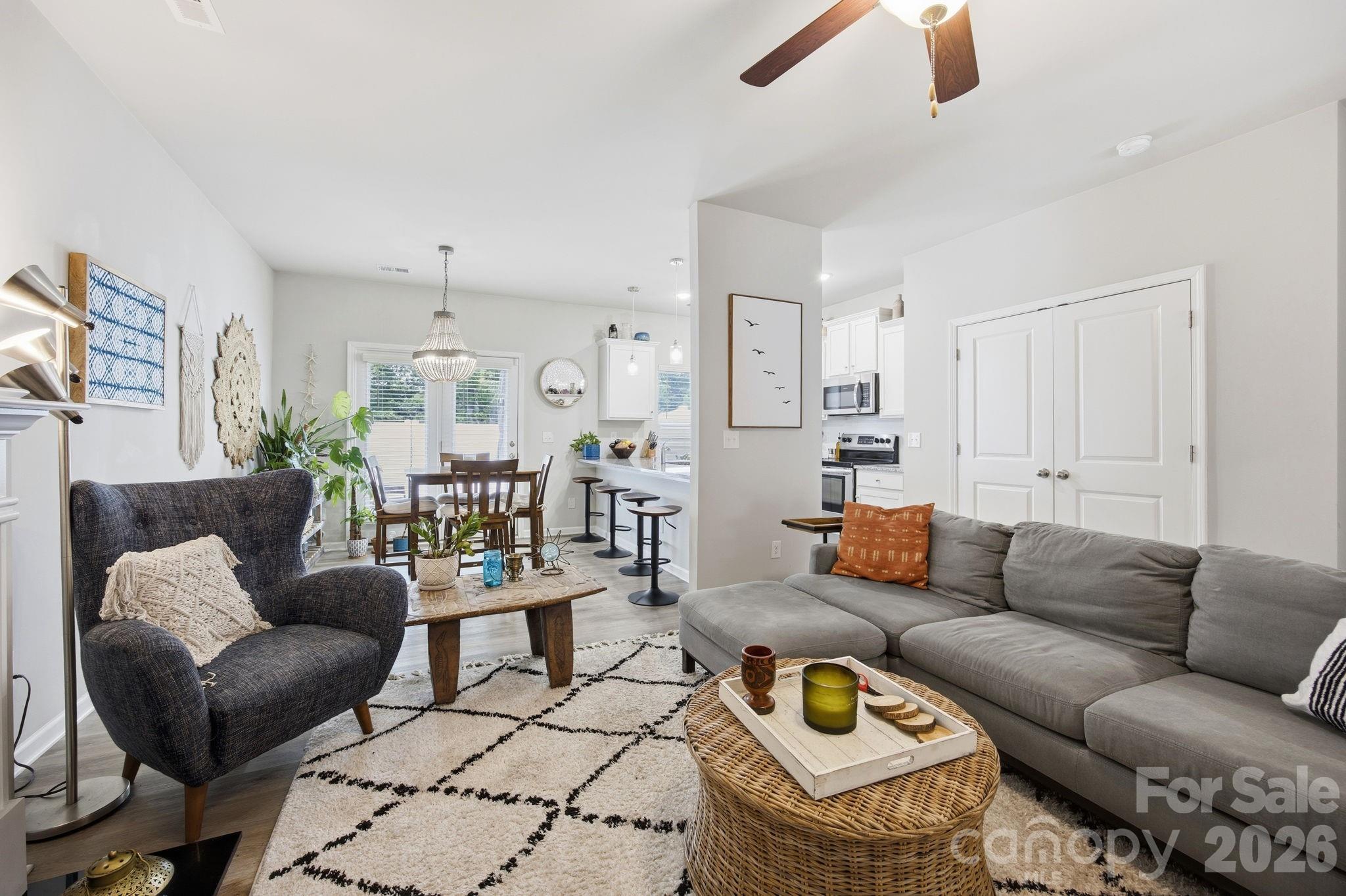 10041 Brittondale Lane — Charlotte