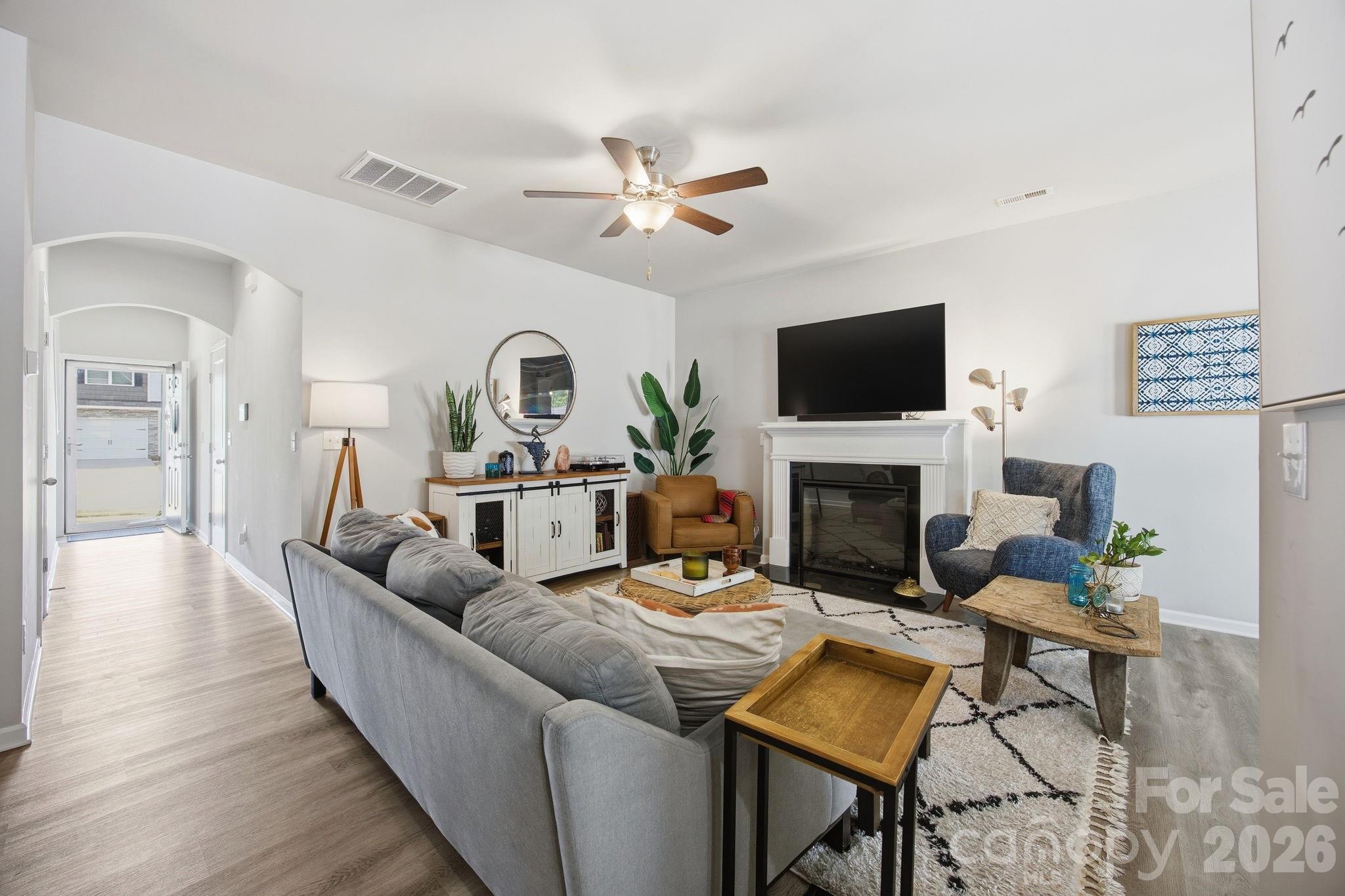 10041 Brittondale Lane — Charlotte