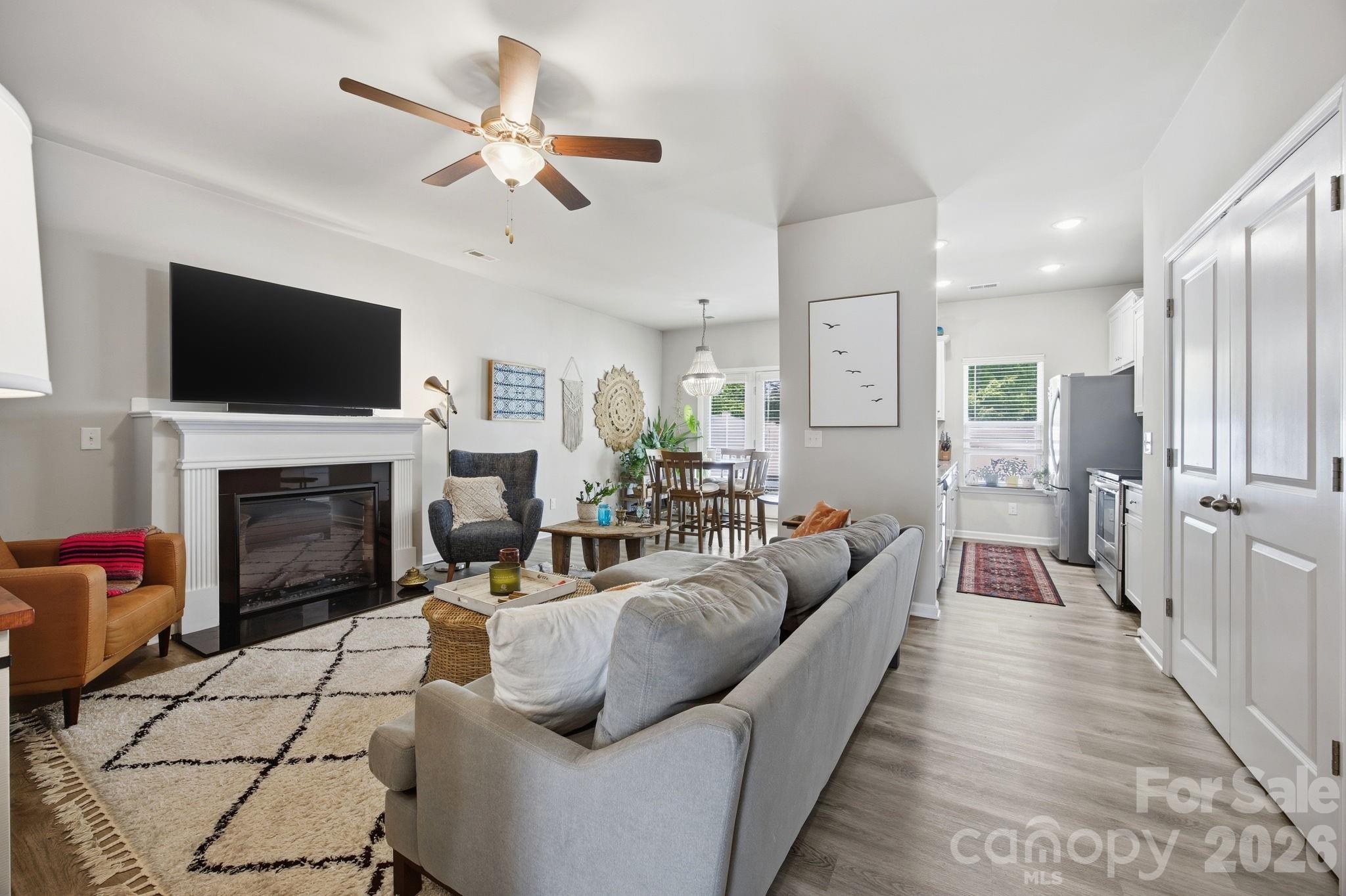 10041 Brittondale Lane — Charlotte