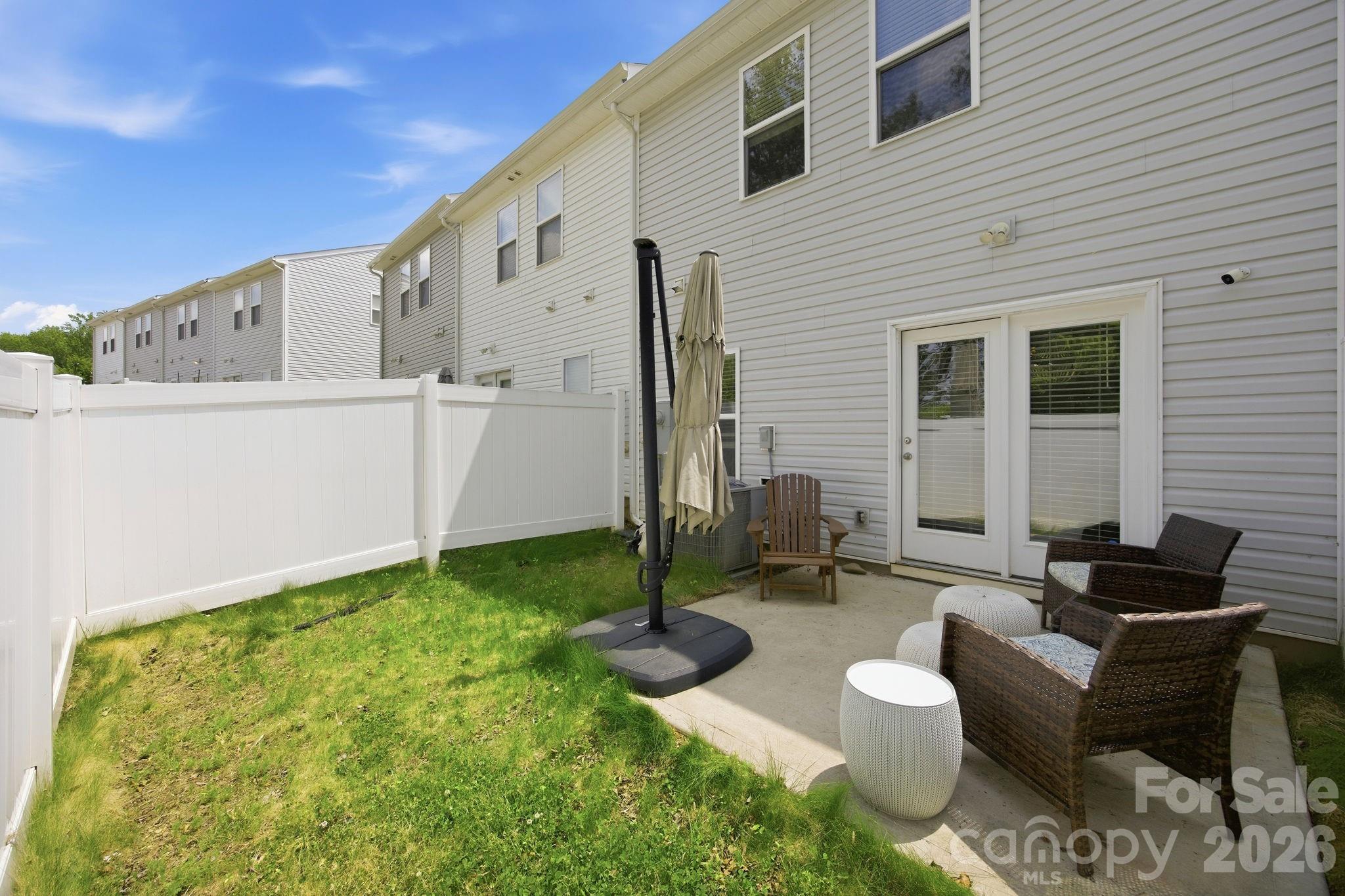 10041 Brittondale Lane — Charlotte