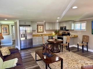 1638 Hughes Gap Road — Bakersville