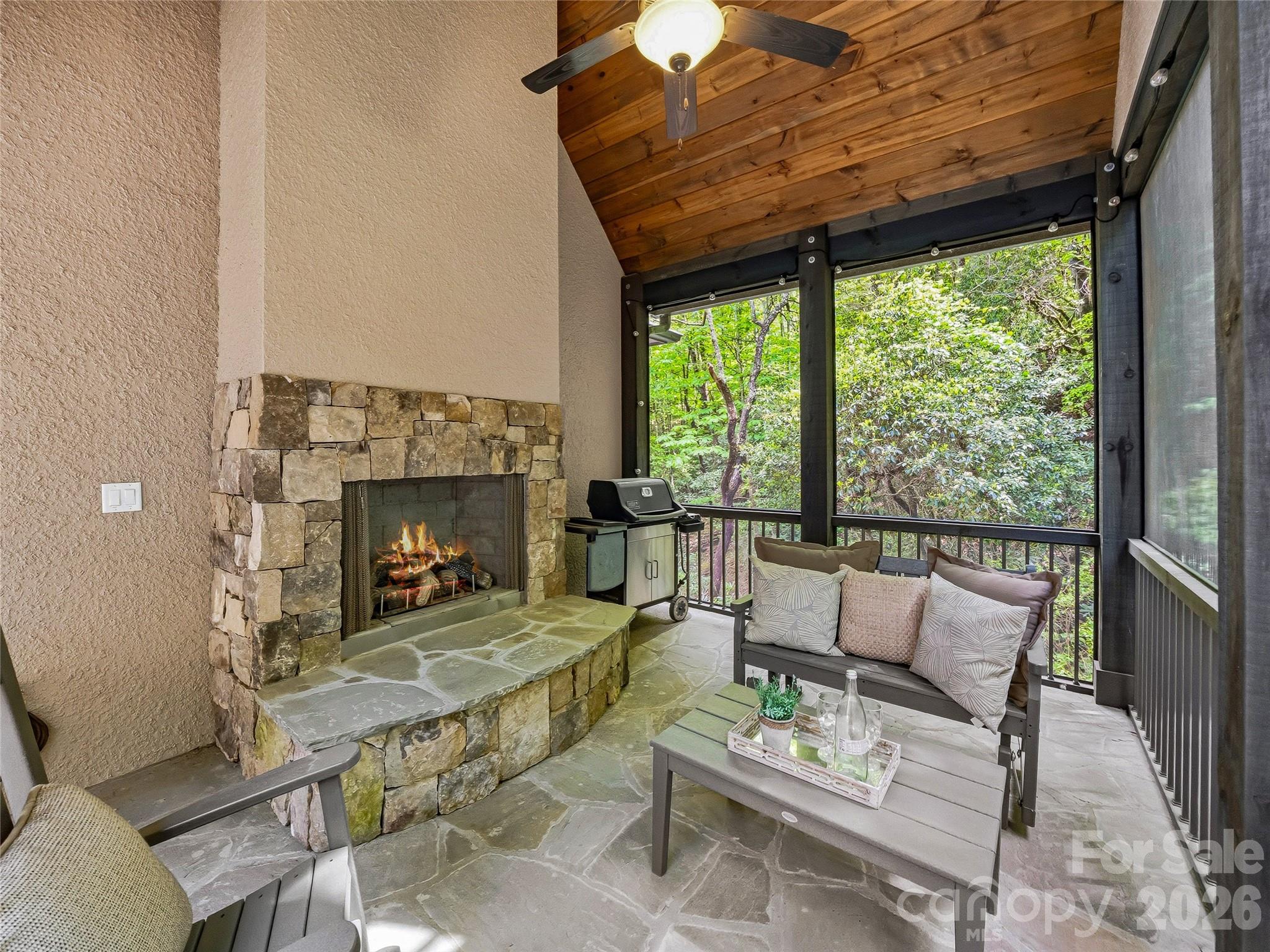 732 Streamside Drive — Arden