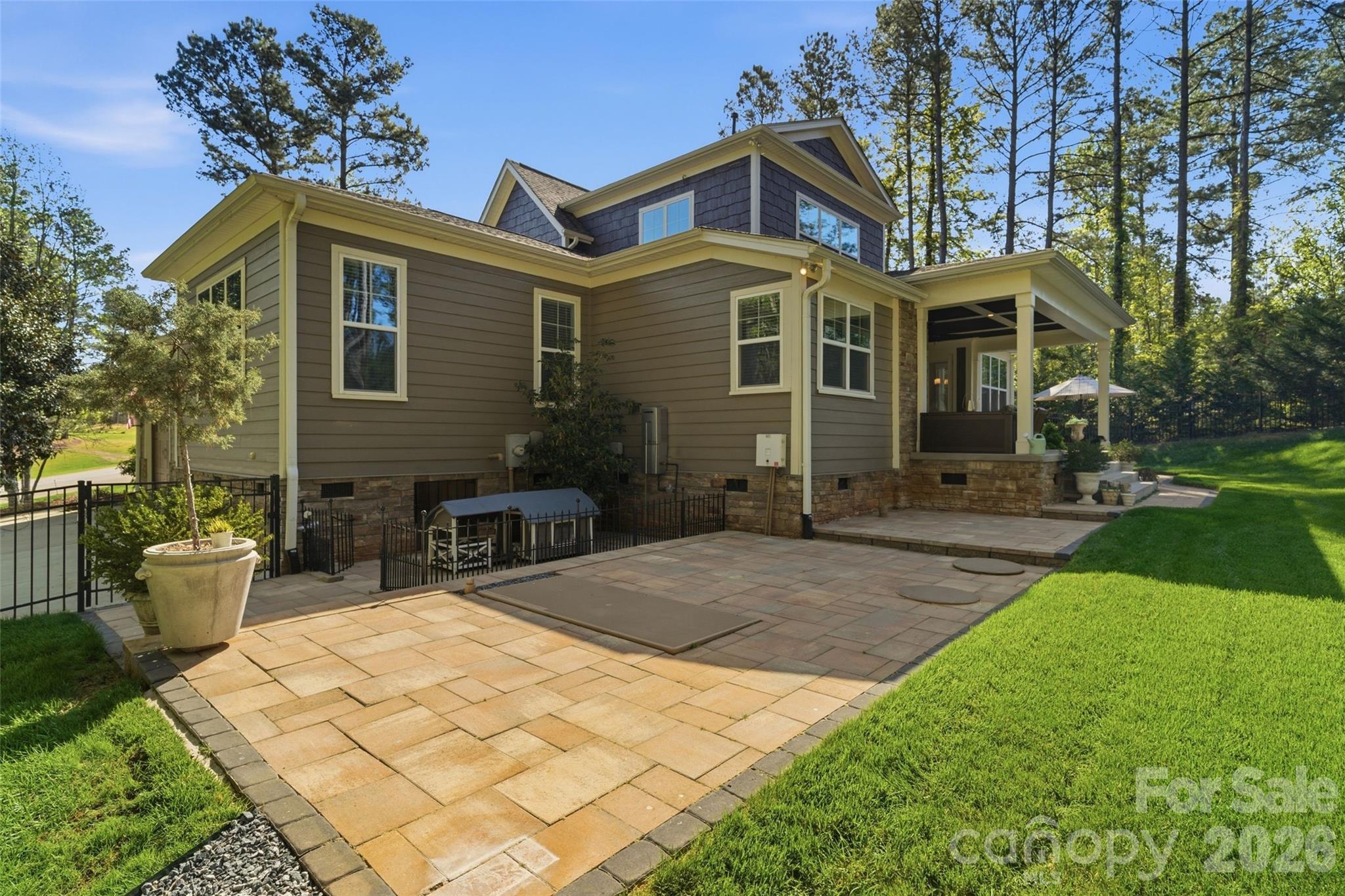 3097 Sherman Drive — Lancaster