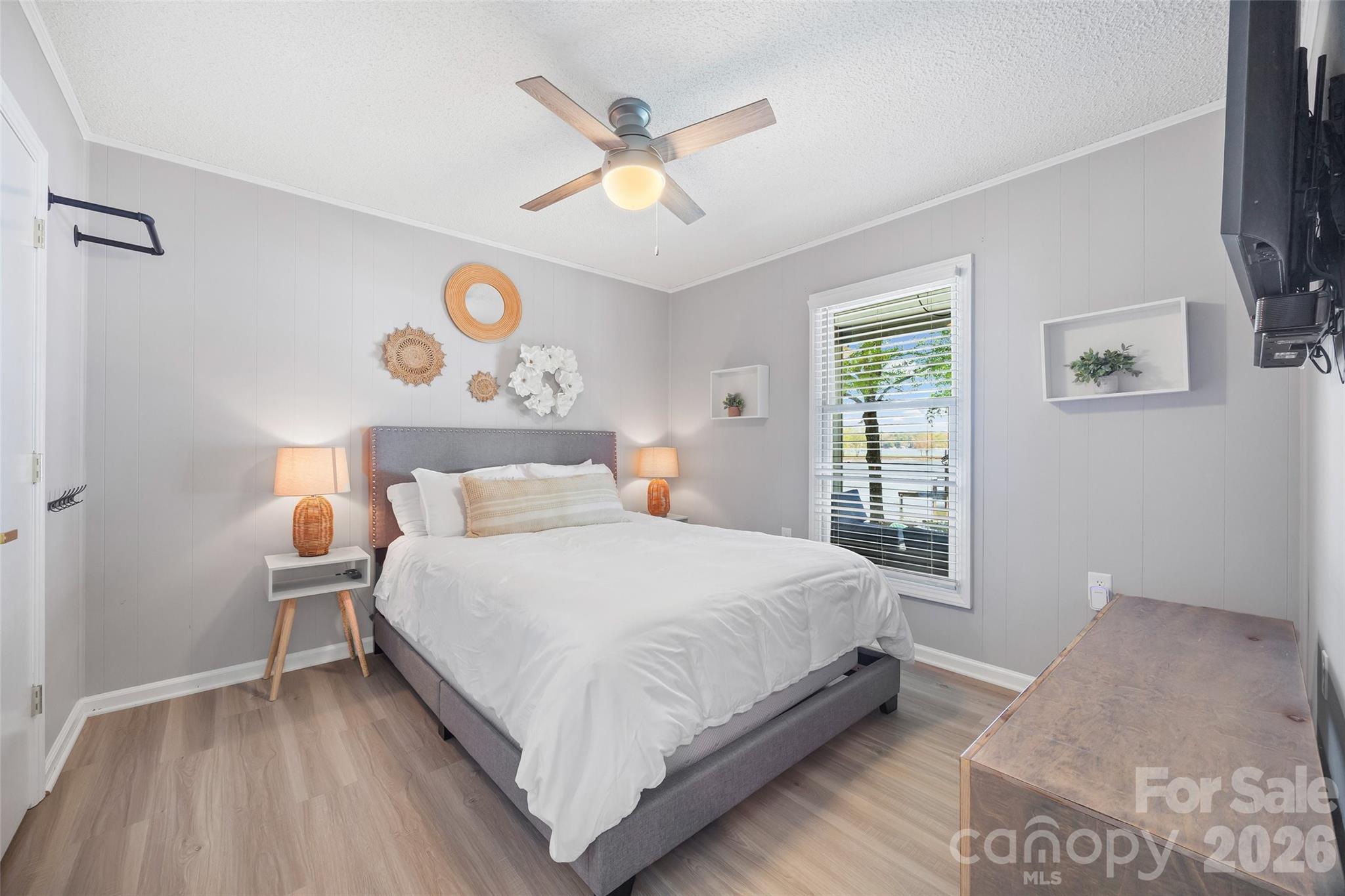 5280 Masons Ferry Road — Clover