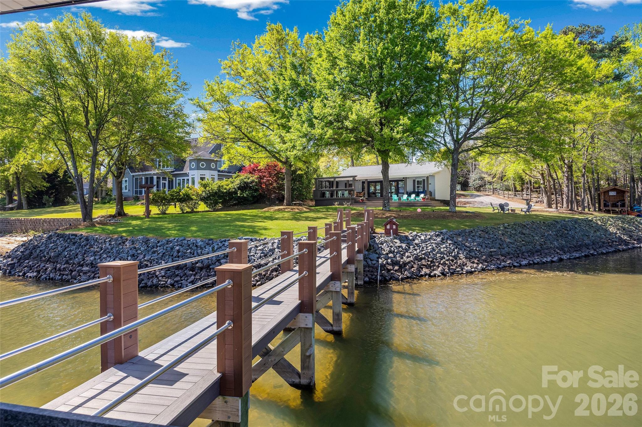 5280 Masons Ferry Road — Clover